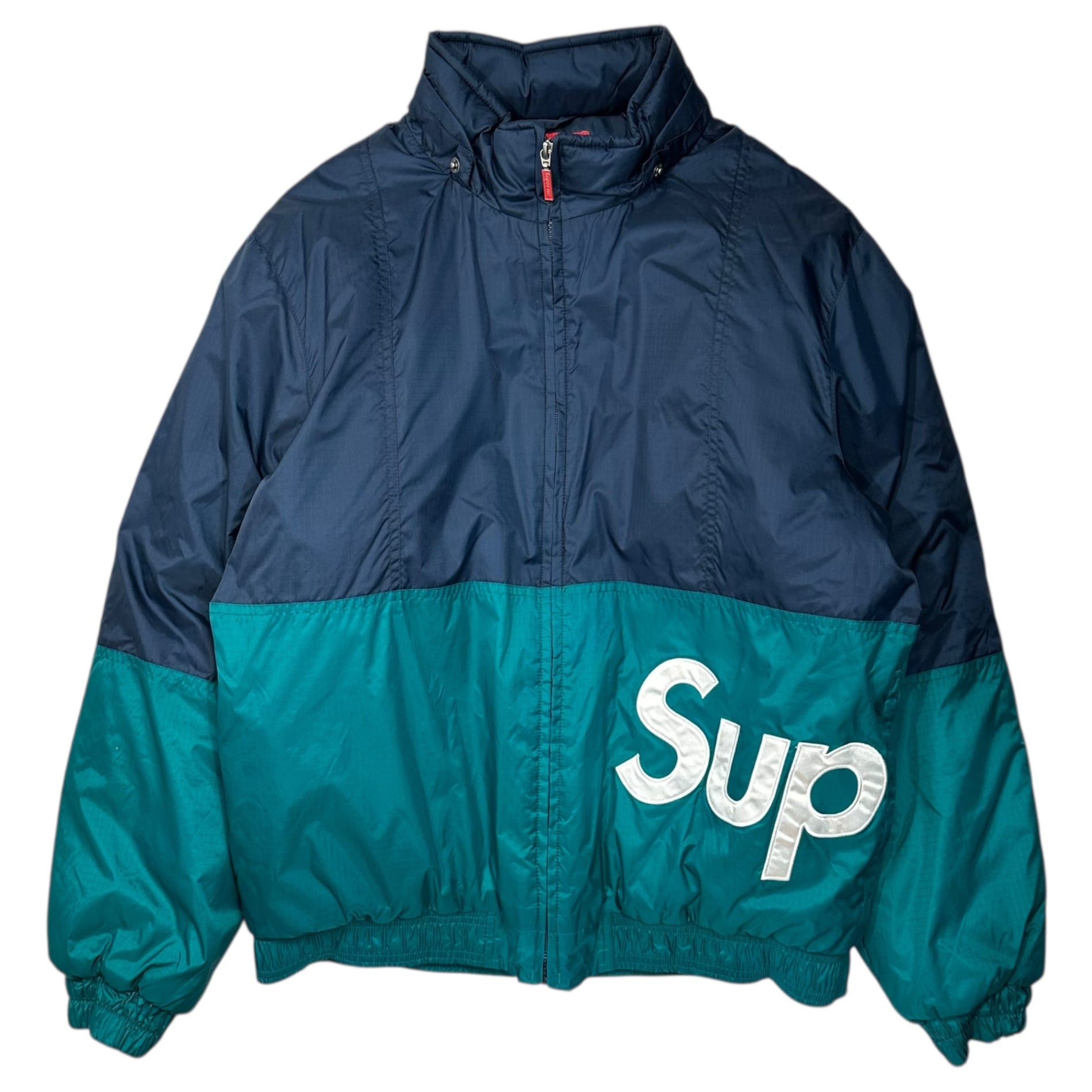 Supreme フード付きダウンジャケット グリーン/ネイビー Supreme（ダウンジャケット ・ グリーン・カーキ/緑色系）のフリマ