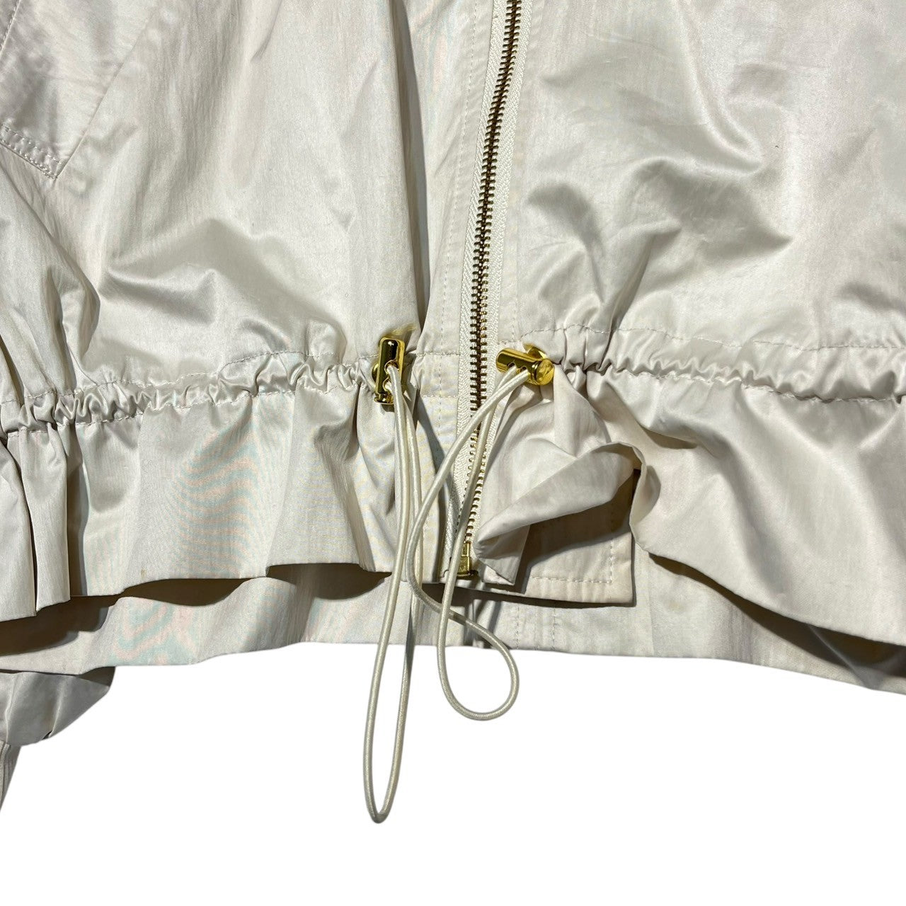 BEARDSLEY(ビアズリーガリャルダガランテ) Ruffle hem MA-1 blouson jacket 裾 フリル MA-1 ブルゾン ジャケット BEZ1022207A0003 FREE アイボリー 参考定価30,800円(税込)