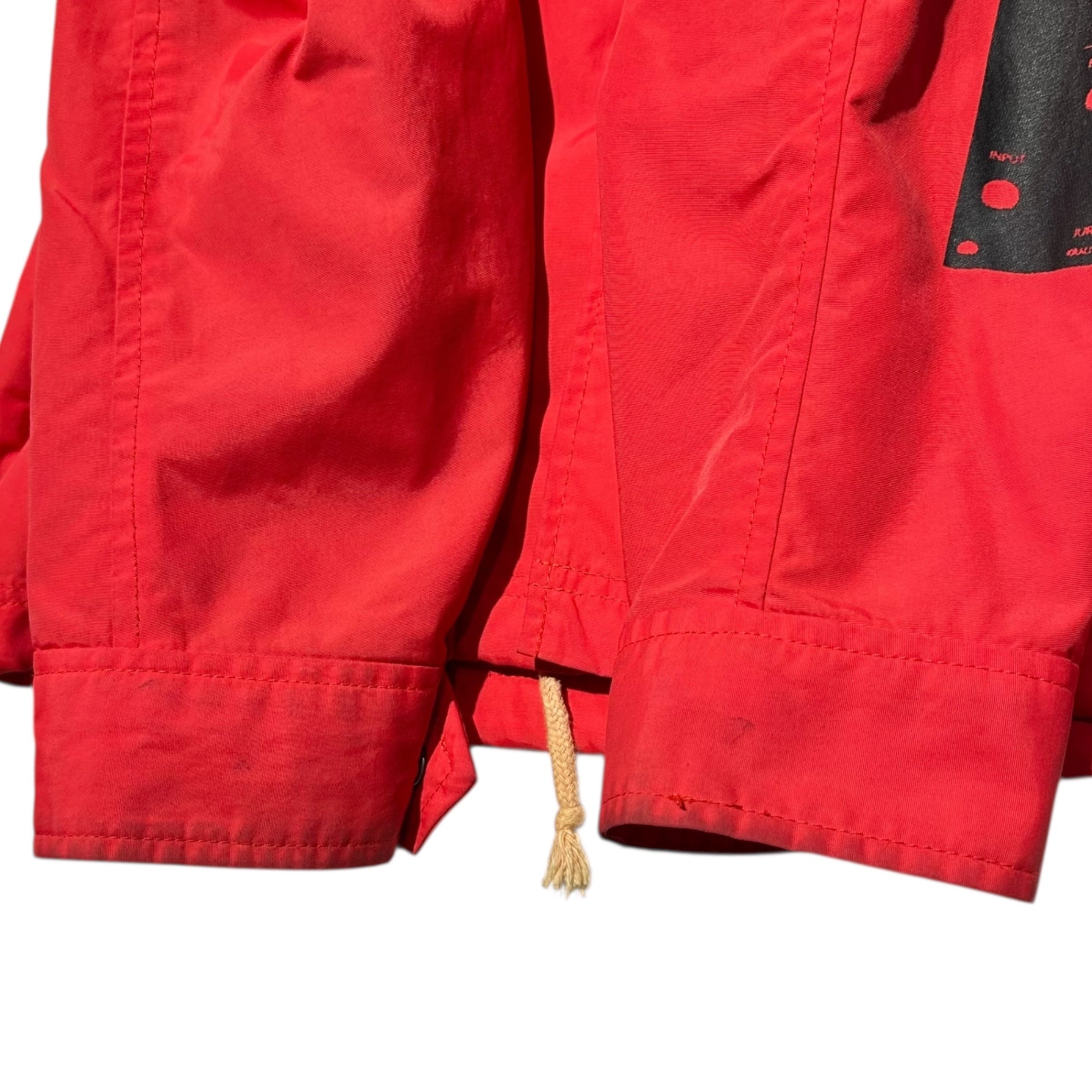 UNDERCOVER(アンダーカバー) 15AW WAHNFRIEDEN Graphic Print Hooded Coach Jacket グラフィック プリント フーデッド コーチ ジャケット UCP9203-3 2 レッド ナイロン 15FW