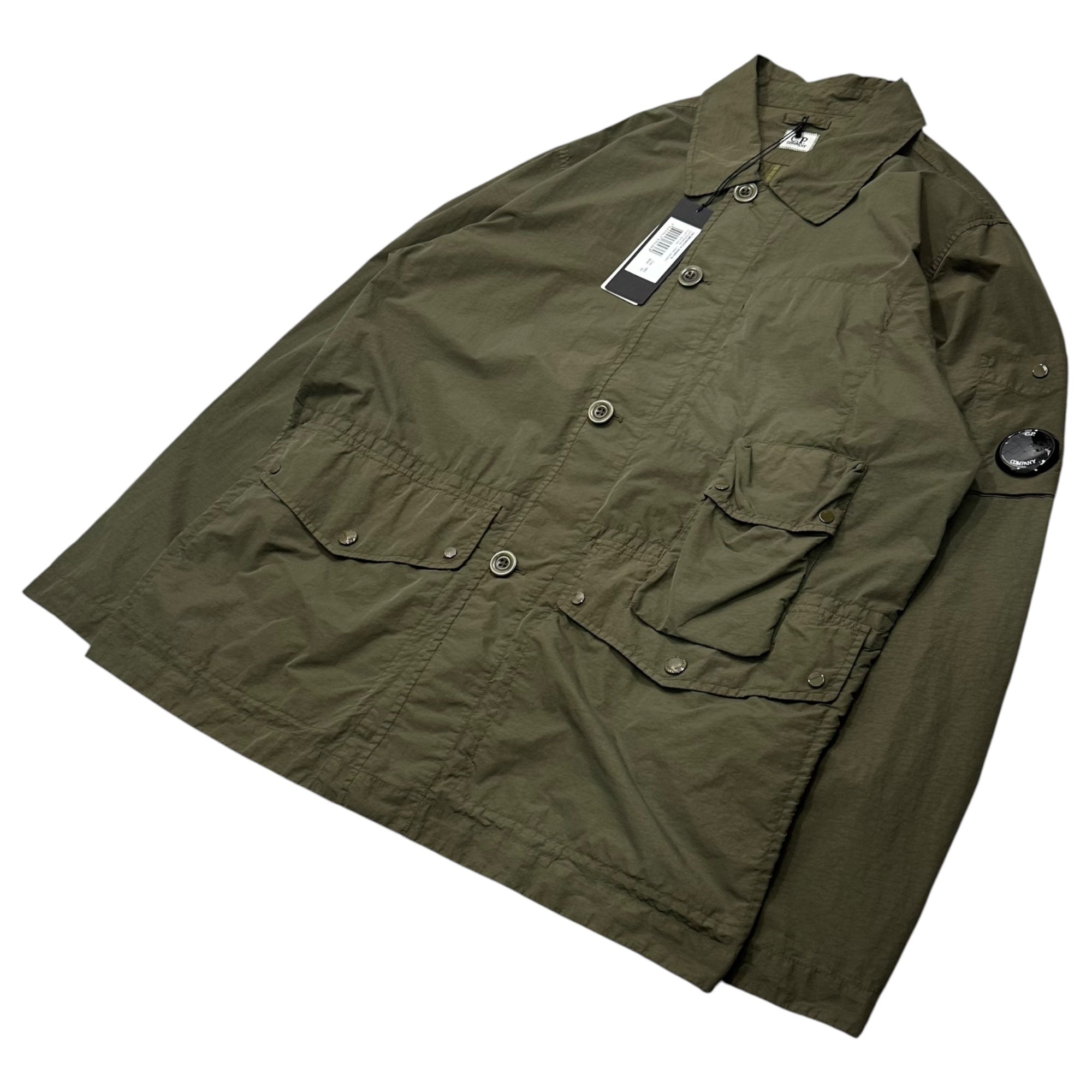 C.P.COMPANY(シーピーカンパニー) 2024SS Flatt Nylon Chore Jacket フラット ナイロン チョア ジャケット 16CMOW237A 005991G 52 カーキ Garment Dye ガーメントダイ