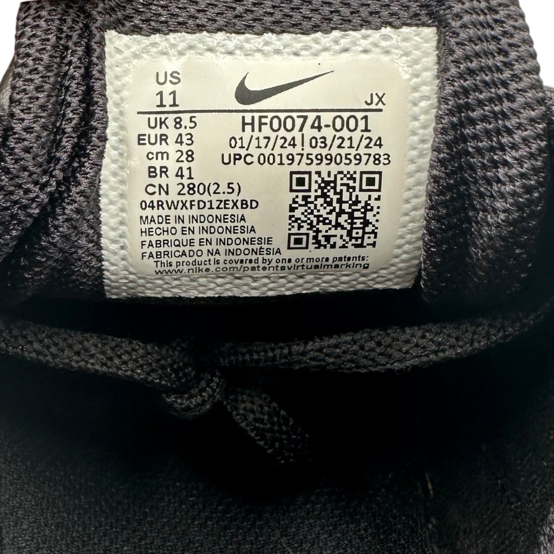 NIKE(ナイキ) Air Max Plus Tiempo "Black" エア マックス プラス ティエンポ HF0074-001 28cm ブラック