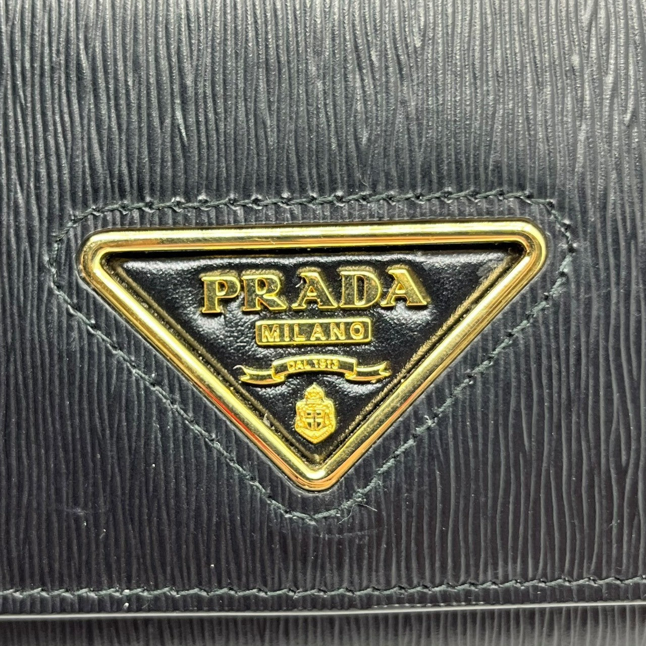 PRADA(プラダ) 2CNO VITELLO MOVE MOVE TR レザー 長財布 1MH132 ブラック ウォレット 三角ロゴ 箱付