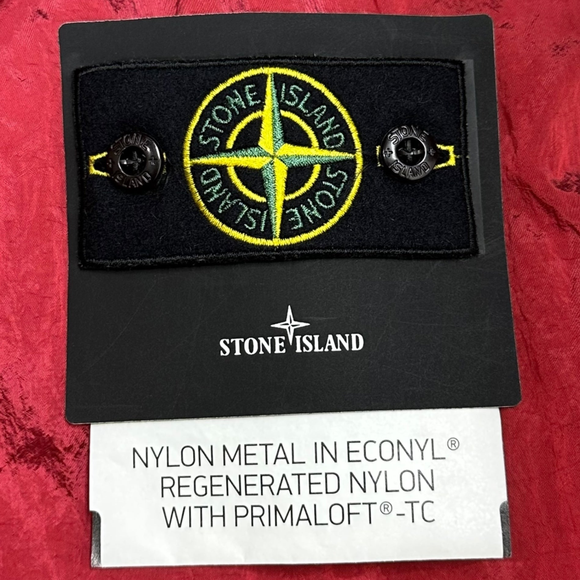 STONE ISLAND(ストーンアイランド) 22AW NYLON METAL IN ECONYL REGENERATED NYLON WITH PRIMALOFT TC ナイロン メタル ジップアップ ジャケット 7715Q0519 L レッド ブルゾン