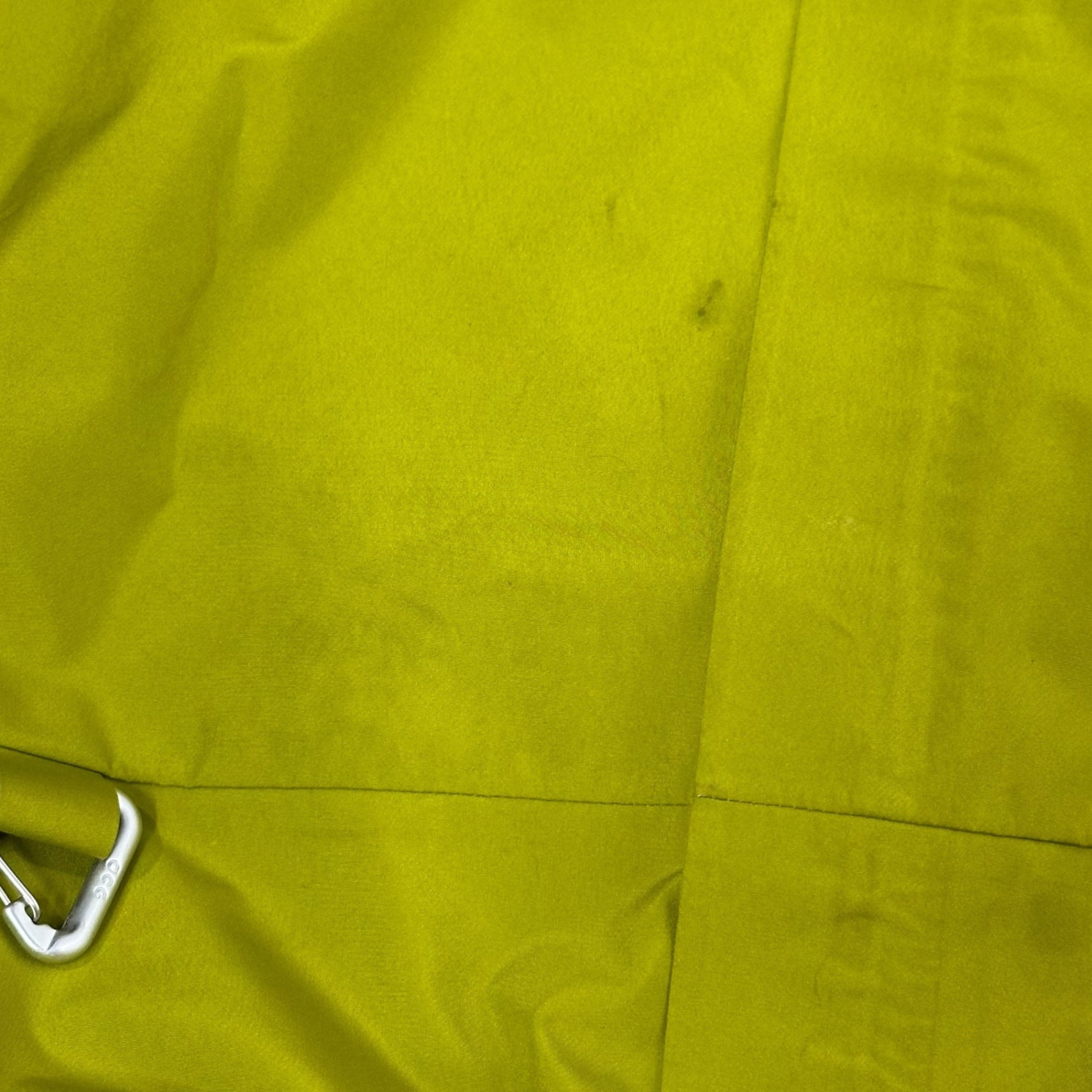 NIKE ACG(ナイキエーシージー) Storm Fit CASCADE RAIN JKT マウンテンパーカー DV9416-390 M イエロー ナイロン ジャケット