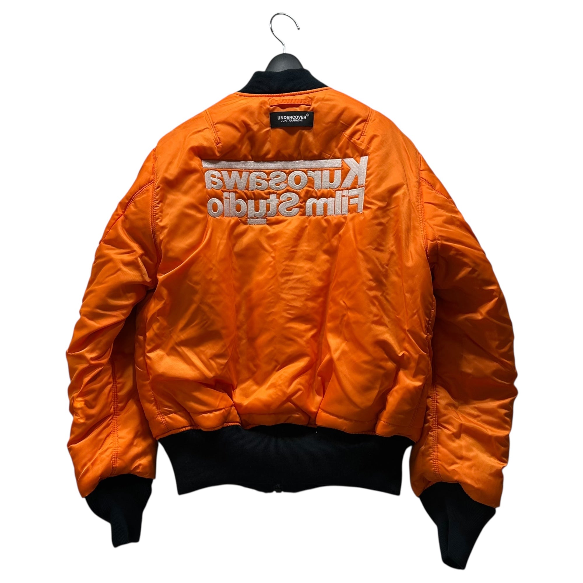 UNDERCOVER(アンダーカバー) 26SS Kurosawa Film Studio Alpha Industries Body MA-1 クロサワ フィルム スタジオ アルファ ボディ ジャケット ブルゾン UC2E9203 M ネイビー 参考定価68,200円(税込) 完売品