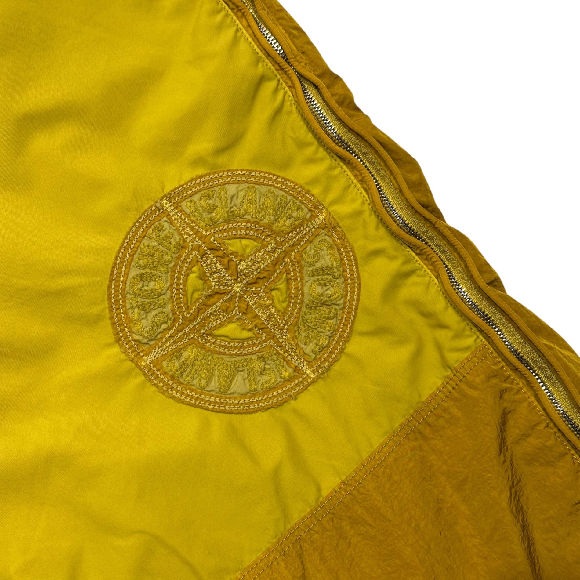 STONE ISLAND(ストーンアイランド) 24AW BRUSHED NYLON PANTALONE LOOSE ブラッシュド ナイロン パンタローネ ルーズ パンツ 8115308M4 W31 イエロー トラック