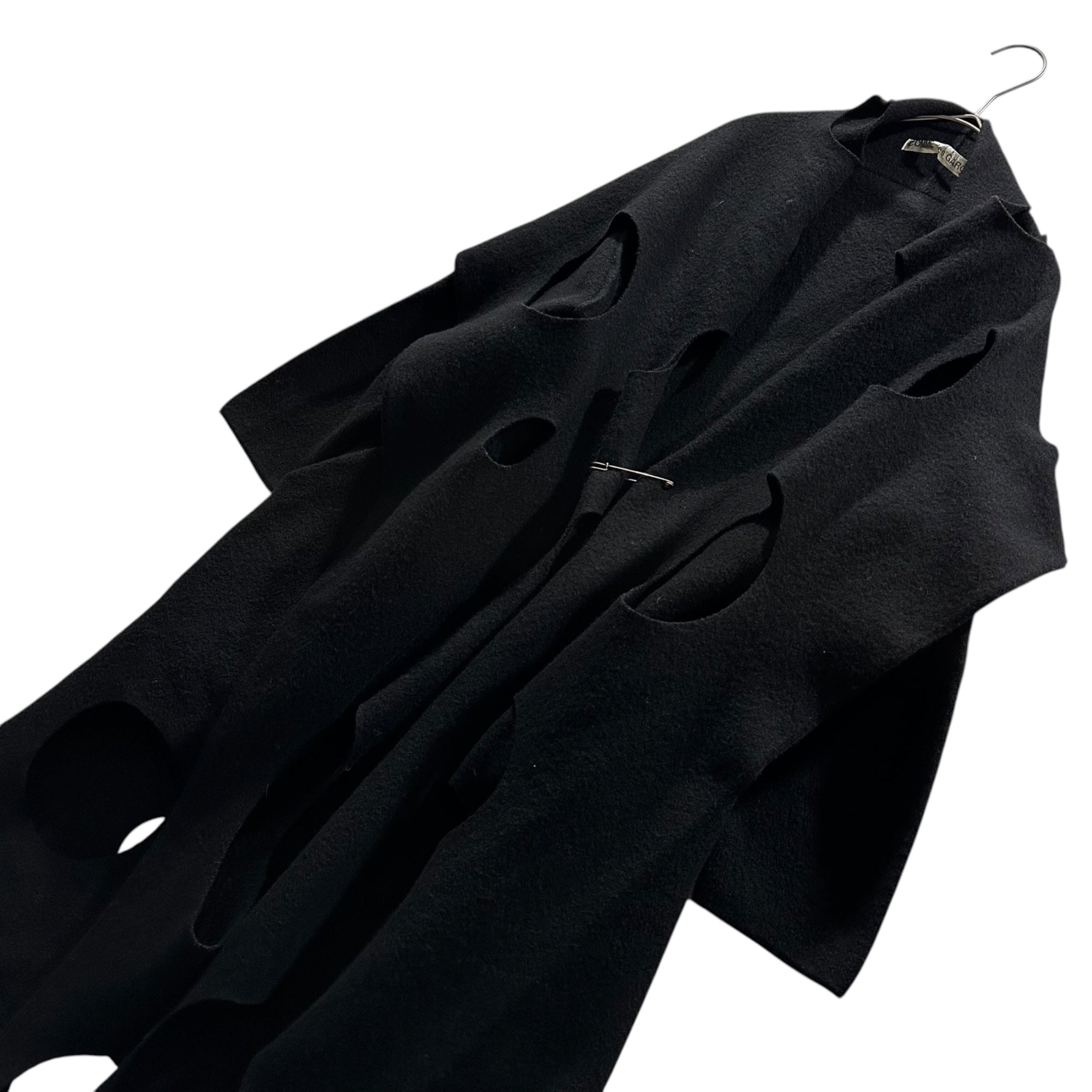 COMME des GARCONS(コムデギャルソン) 2002SS Cut-Out Wool Cape 穴あき ウール ケープ GE-N004 FREE ブラック AD2001 ガウン ジャケット コート ニット
