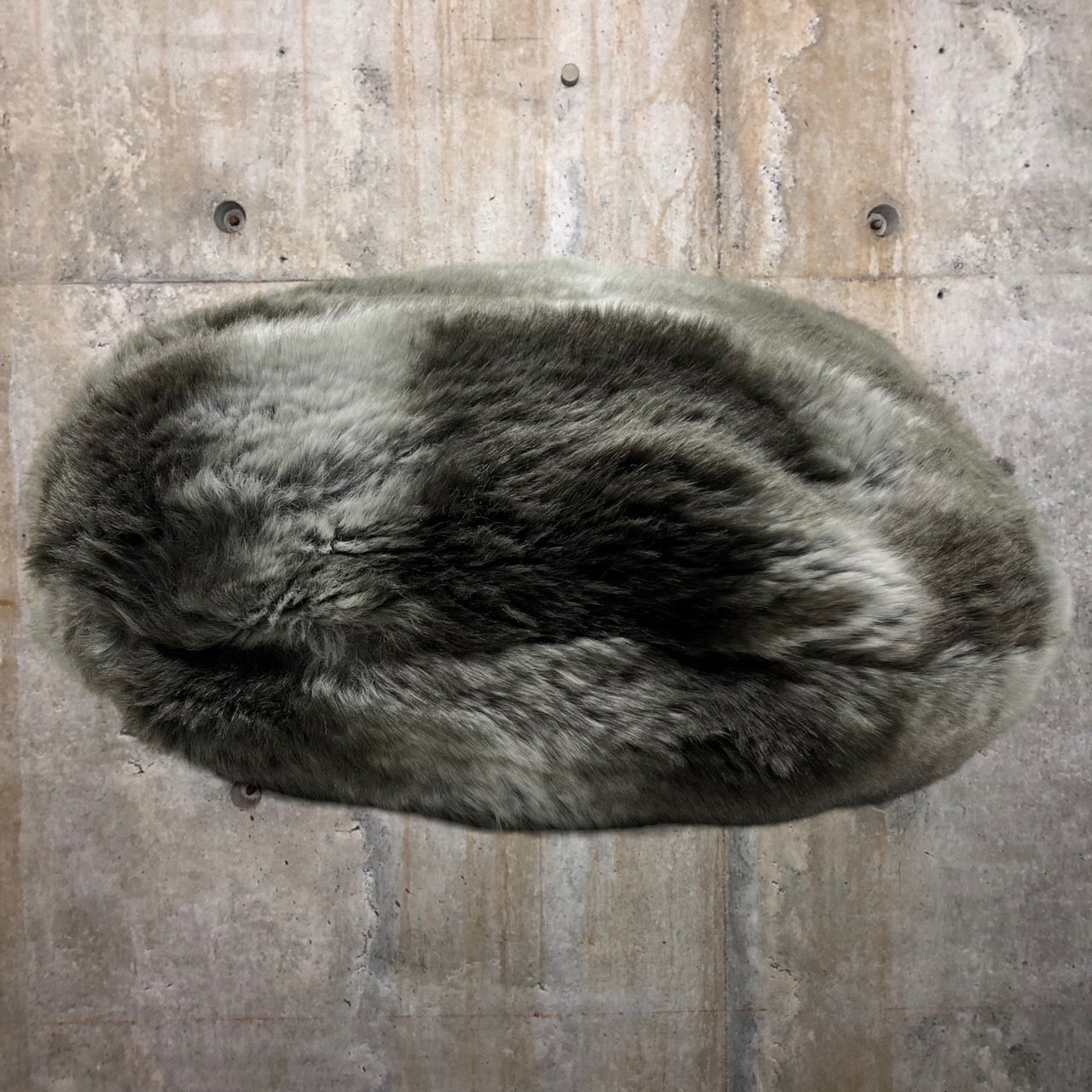 Vivienne Westwood(ヴィヴィアンウエストウッド) orb charm eco fur  bag/オーブチャームエコファーバッグ/トートバッグ グレー