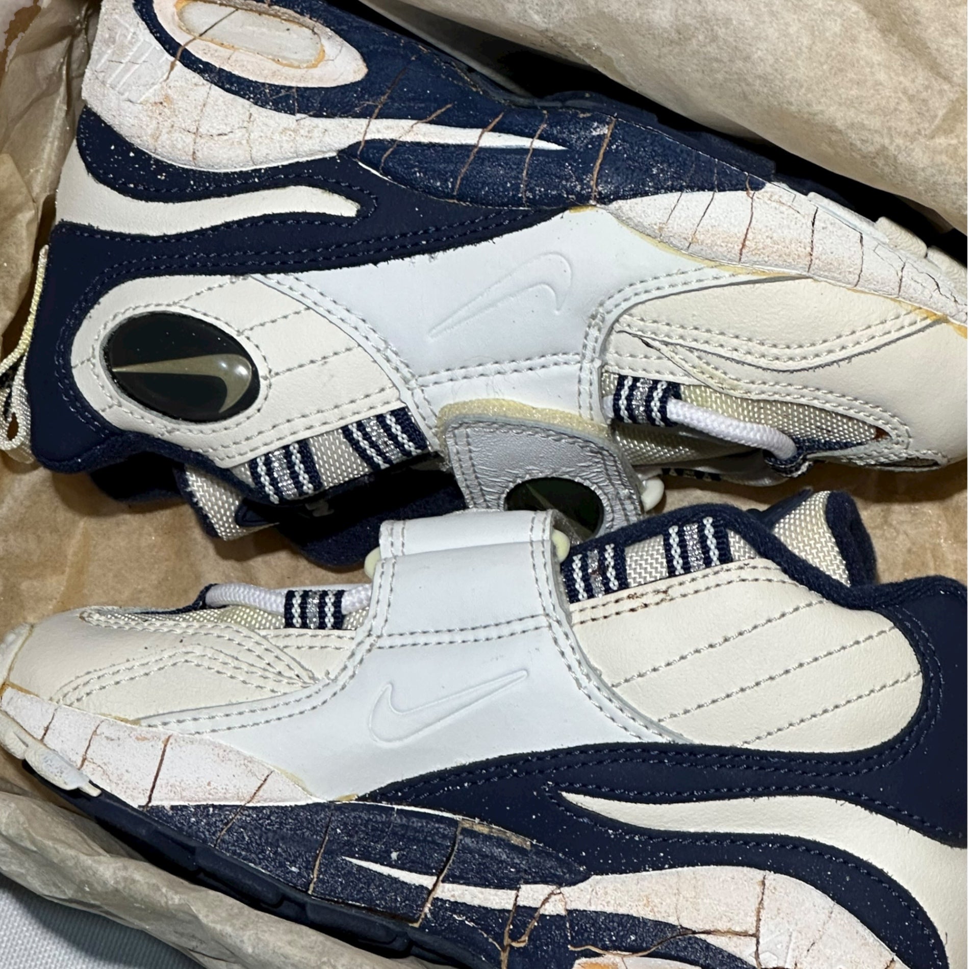 NIKE(ナイキ) 1996 AIR D.T 4 (BG) エア DT キッズ 153258-141 US 1Y(20cm) ホワイト×ネイビー 90's 90年代 ヴィンテージ スニーカー