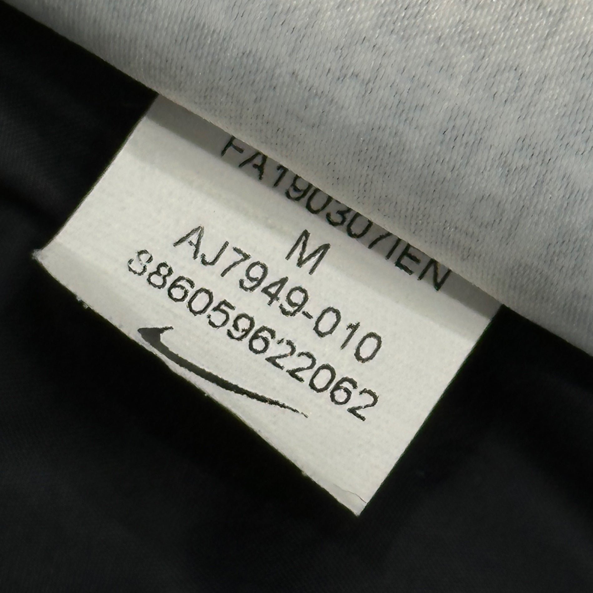 NIKE(ナイキ)  Sportswear Down-Fill Men's Parka スポーツウェア ダウン フィル メンズ パーカー AJ7949-010 M ブラック ジャケット ベンチ コート