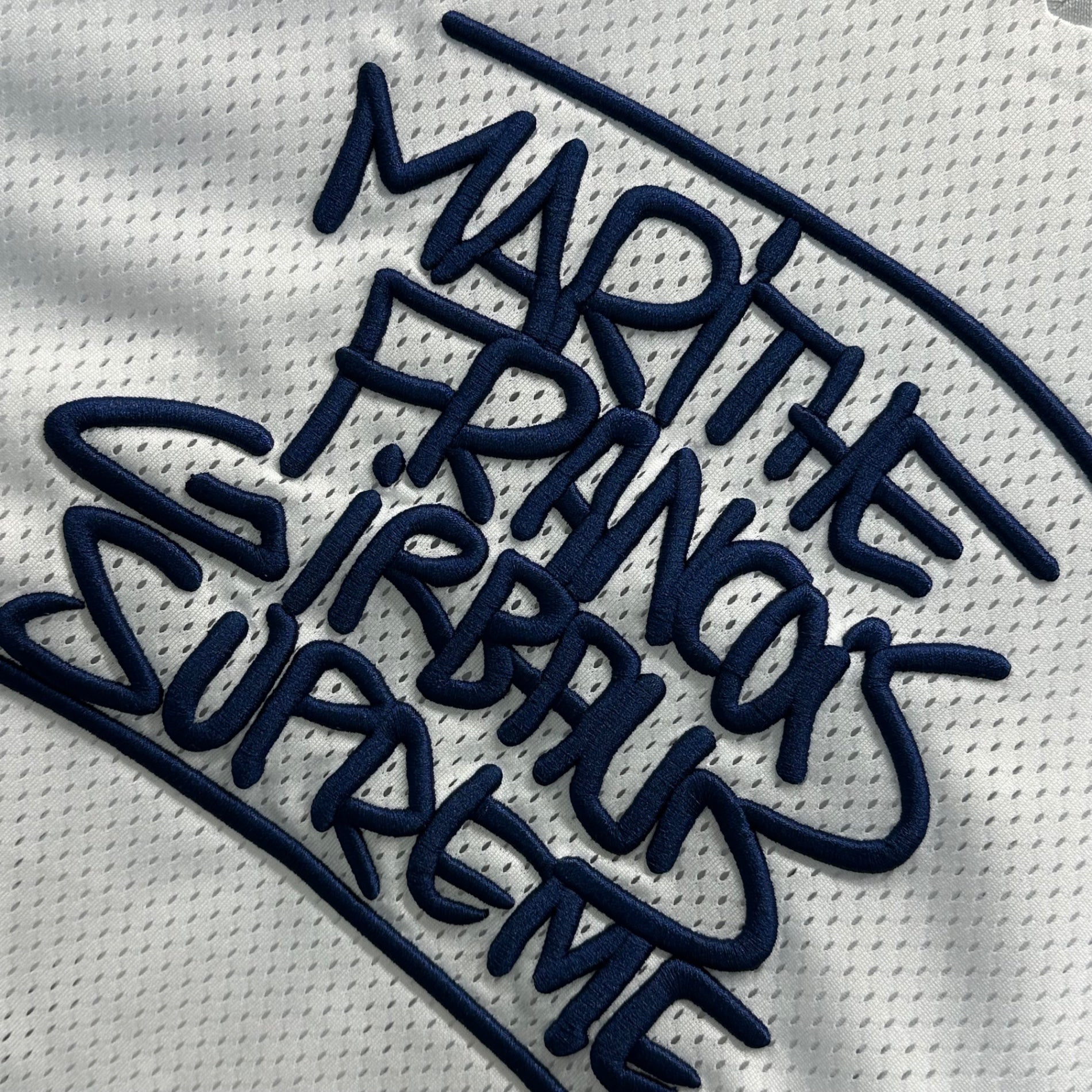 SUPREME(シュプリーム) 25SS Marithé + François Girbaud Hockey Jersey マリテ フランソワ ジルボー ホッケー ジャージ S ホワイト ゲーム シャツ メッシュ ロゴ コラボ