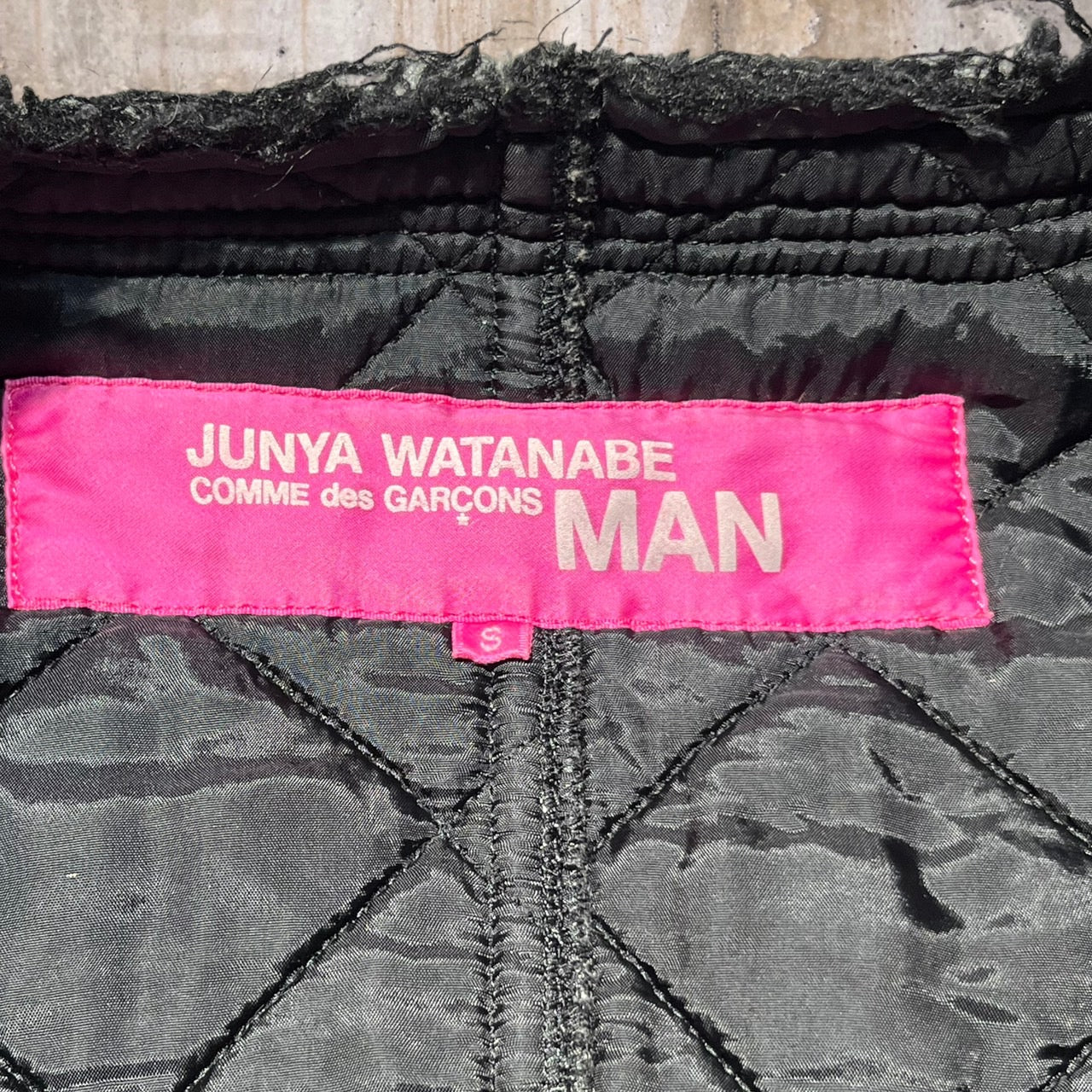 COMME des GARCONS JUNYA WATANABE MAN PINK(コムデギャルソンジュンヤワタナベマンピンク) 05AW sequin tweed jacket/スパンコールテープツイードジャケット/ノーカラーウールジャケット UP-J025 S ブラック AD2005