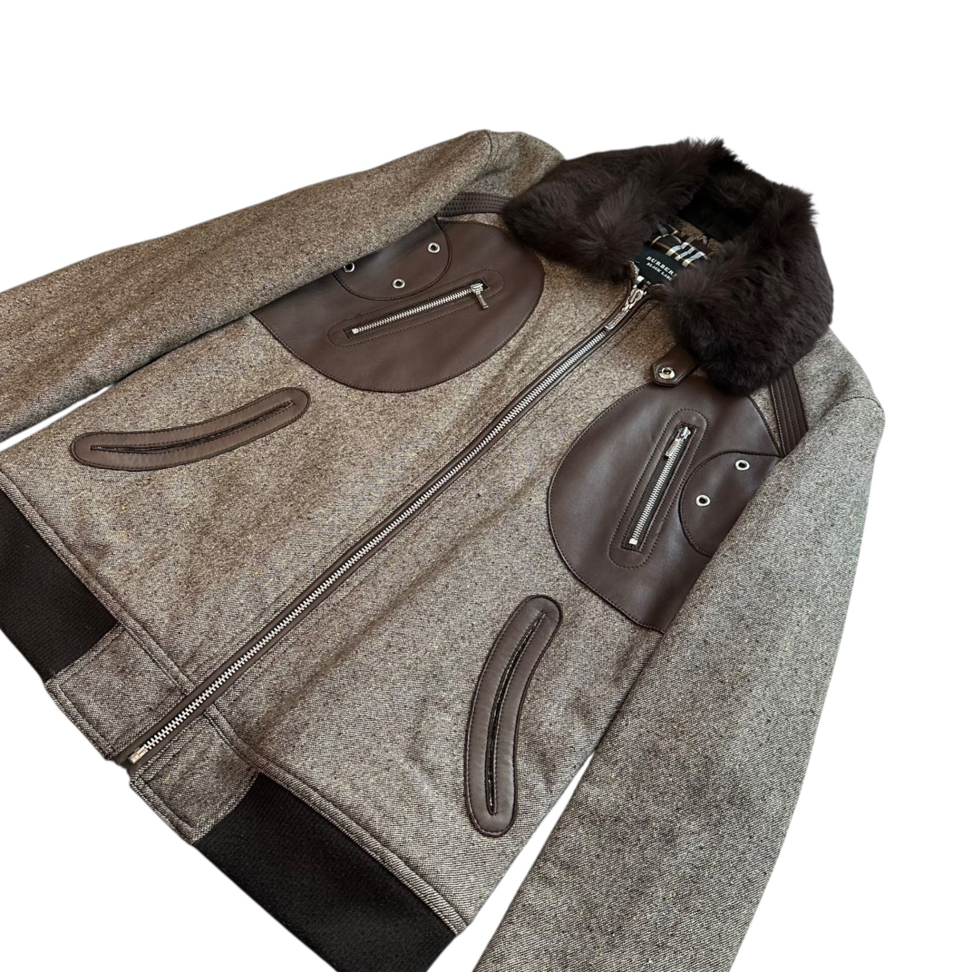 BURBERRY BLACK LABEL(バーバリーブラックレーベル) Fur-Trimmed Leather-Panel Tweed Zip-Up Jacket ファー付 レザー 切替 ツイード ジップアップ ジャケット BMP86-322-46 M ベージュ×ブラウン ブルゾン