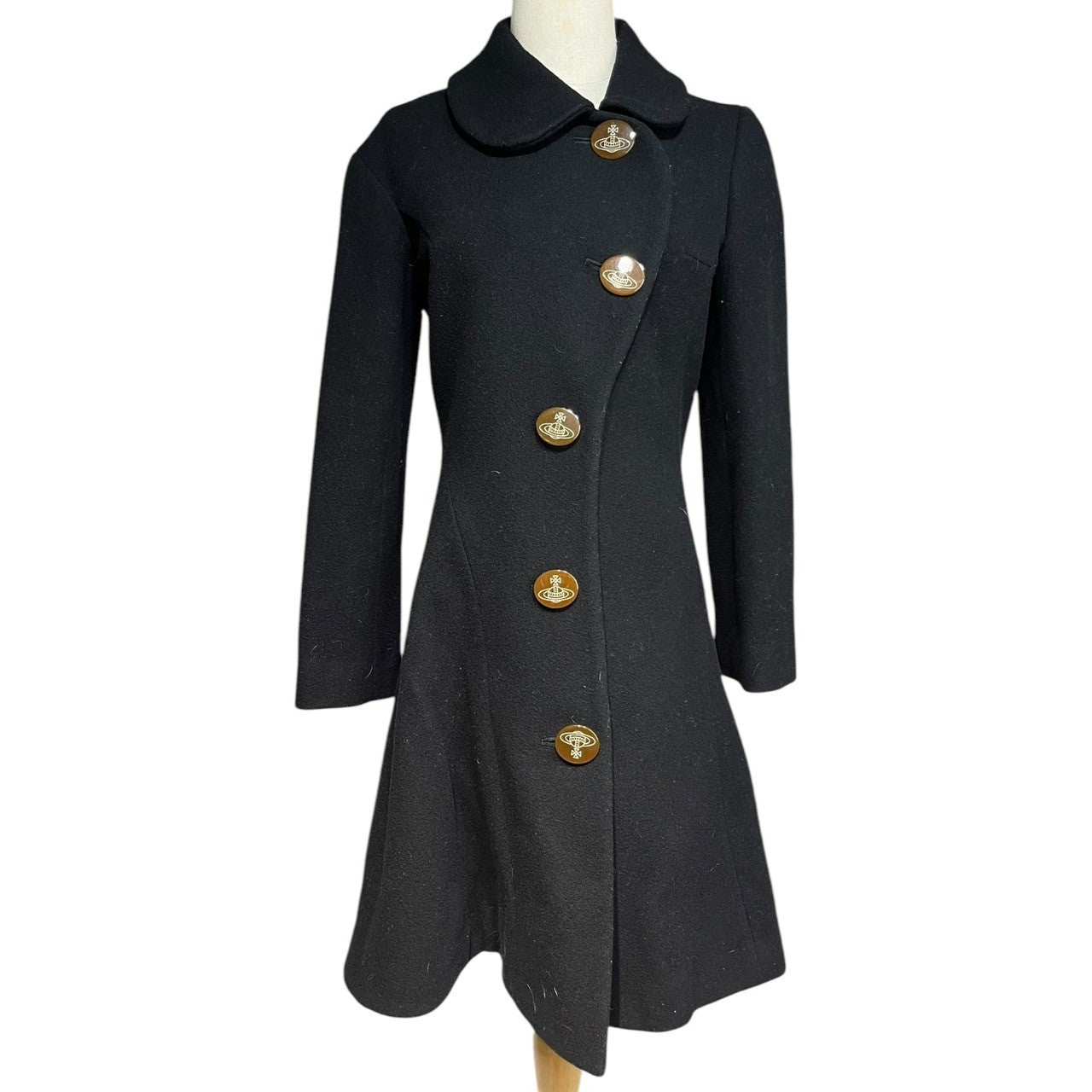 Vivienne Westwood RED LABEL(ヴィヴィアンウエストウッドレッドレーベル) Big orb button round collar wool deformed coat ビッグオーブボタン 丸襟 ウール 変形 コート 16-03-642003 3(L) ブラック ファー欠品