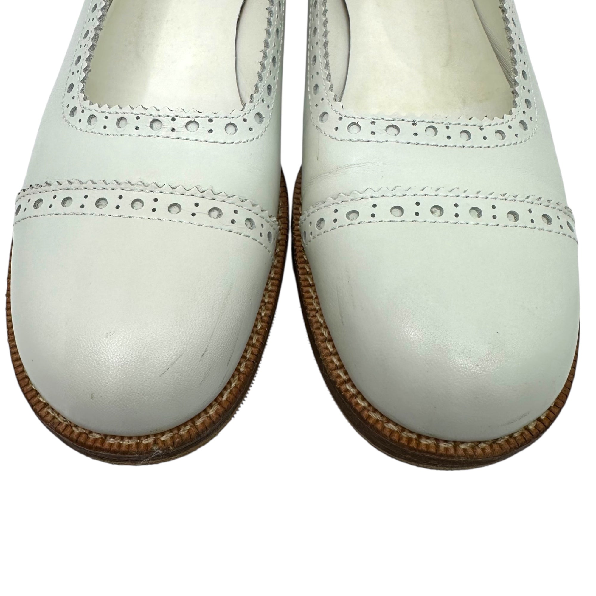 tricot COMME des GARCONS(トリココムデギャルソン) Medallion Leather Pumps メダリオン レザー パンプス 24cm ホワイト