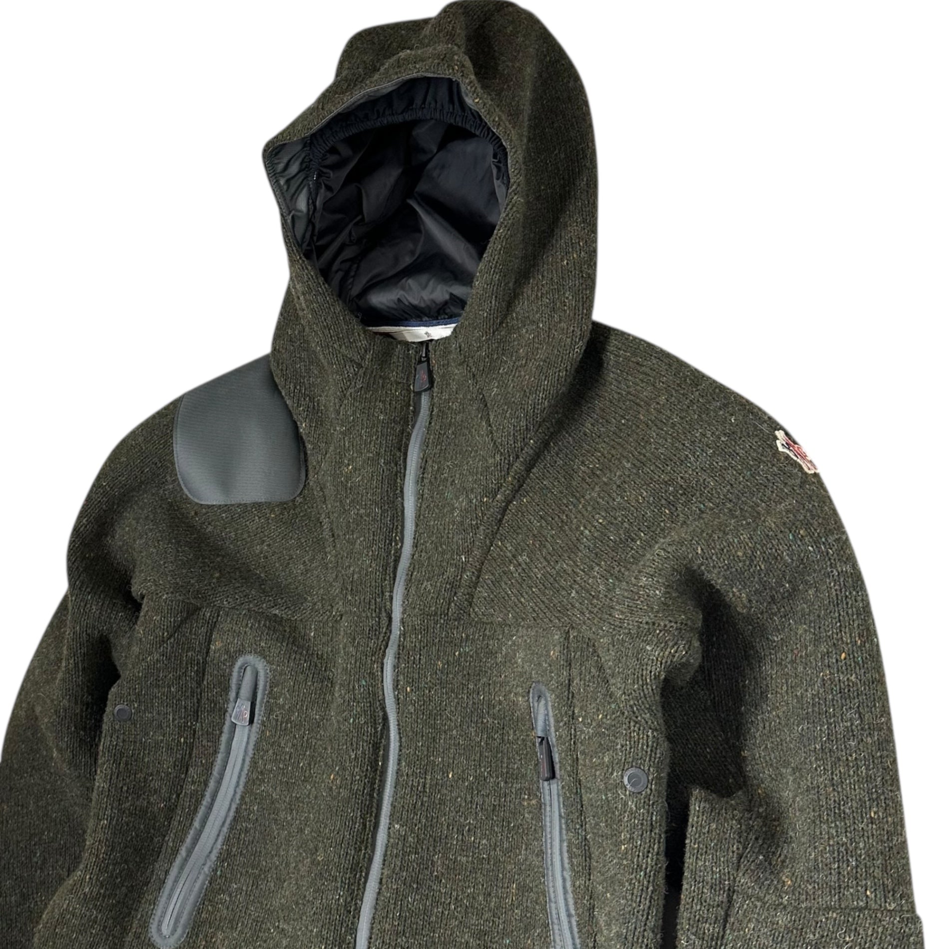 MONCLER(モンクレール) Grenoble Romerstein Men Hooded グルノーブル ウール ナイロン フーデット ジャケット 320974107485 1(S程度) オリーブ×グレー フリース ニット モンクレールジャパン