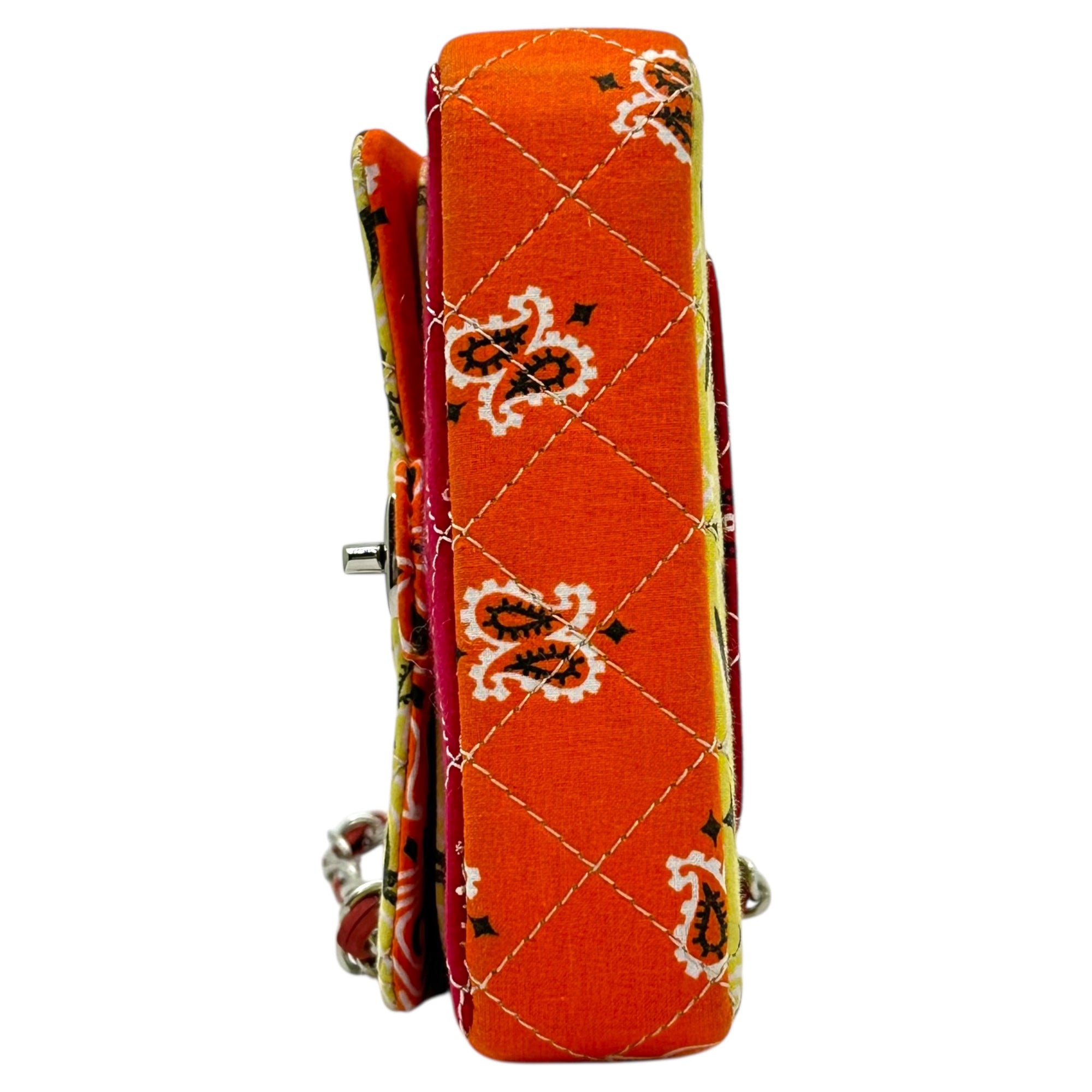 READYMADE(レディメイド) Vintage Bandana Reconstructed Flap Chain Shoulder Bag ヴィンテージ バンダナ 再構築 フラップ チェーン ショルダー バッグ イエロー×レッド×オレンジ