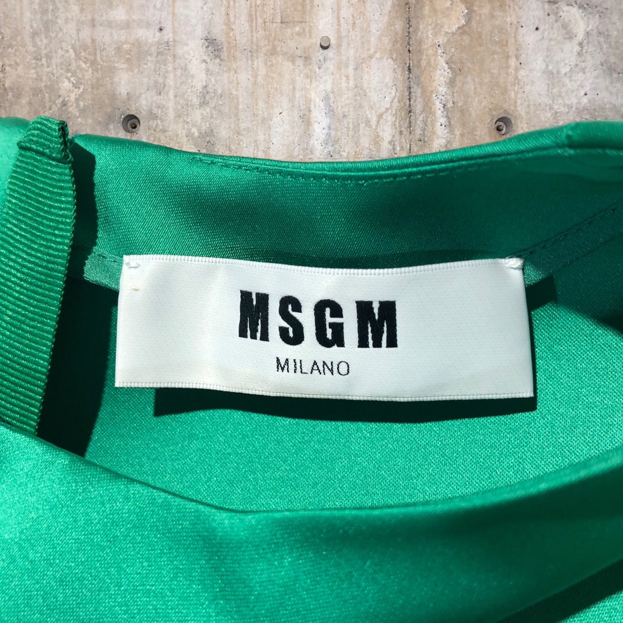 MSGM(エムエスジーエム) ショート丈S/Sブラウス 2441MDM14 40(Lサイズ程度) グリーン