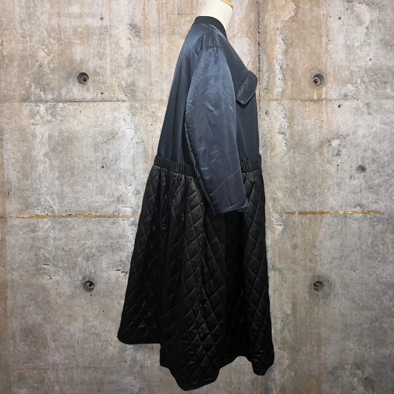 REKISAMI(レキサミ) MA-1 BOMBER DRESS/キルティングフレアロングコート RC-18134 FREE ブラック