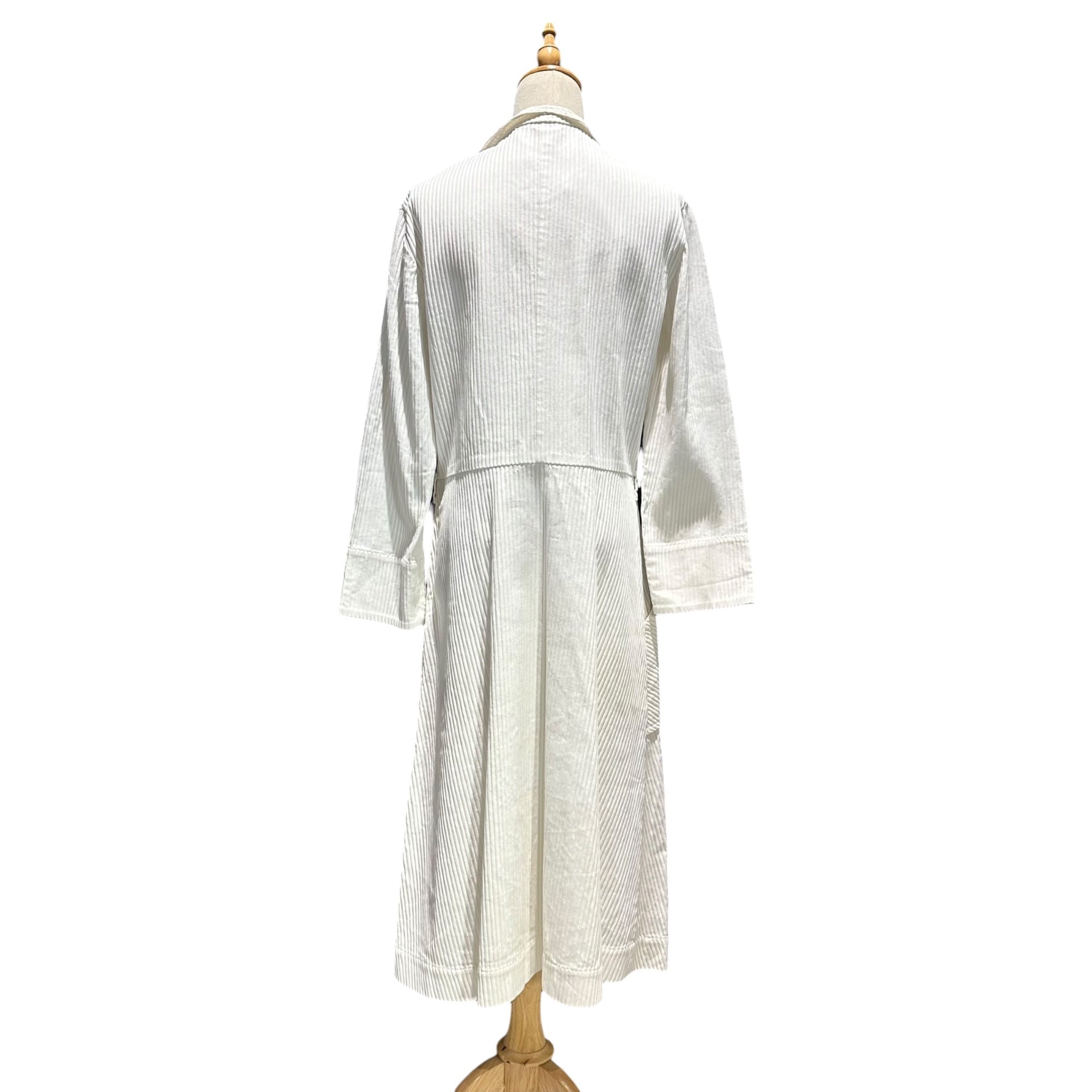 Euro vintage(ヨーロッパヴィンテージ) white thick lib long onepiece coat 大きなポケットと三角襟の羽織りのようなロングワンピース 表記無し(M~L程度) ホワイト
