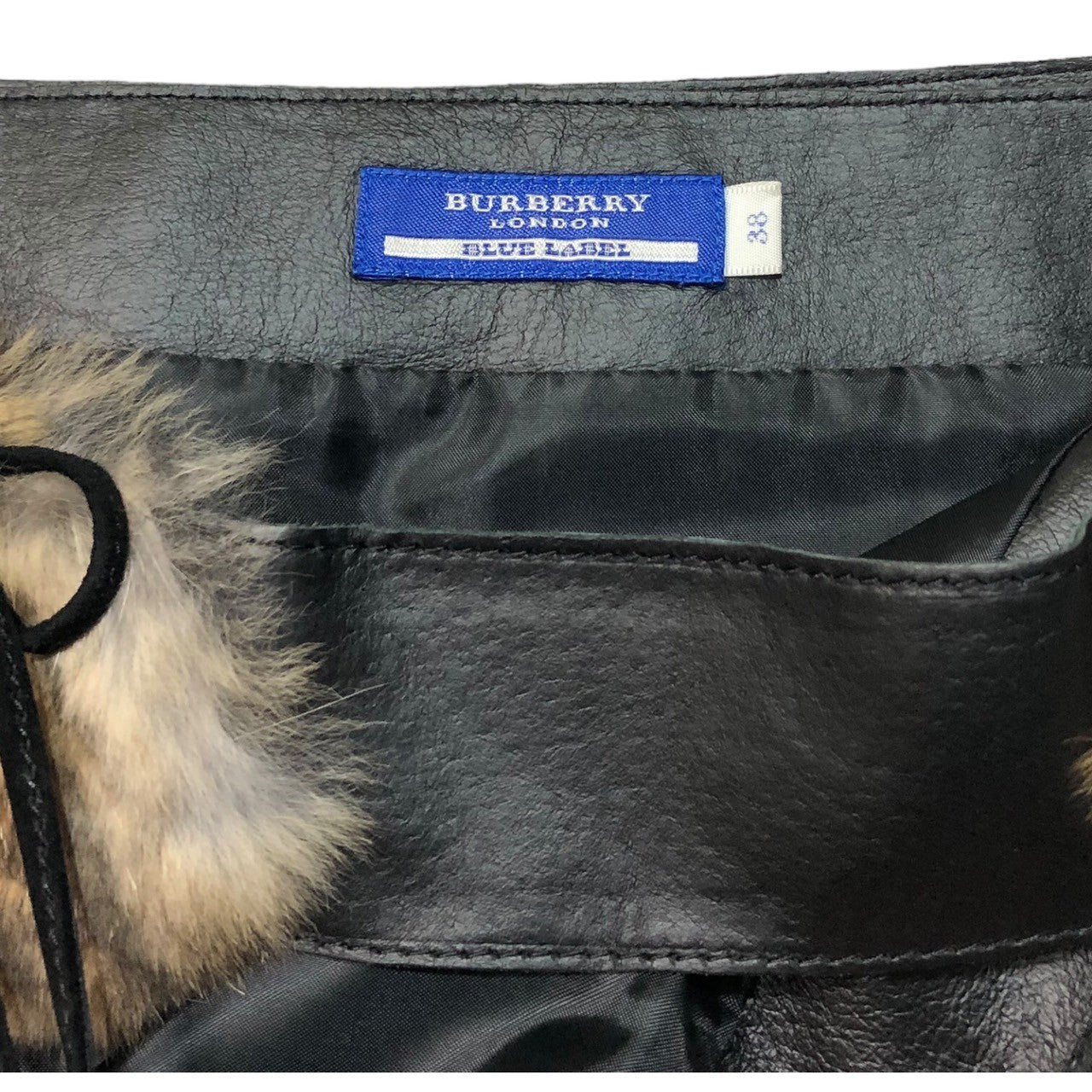 BURBERRY BLUE LABEL(バーバリーブルーレーベル) Real leather skirt with fur decoration ファー装飾 本革 スカート FLF19-611 38(M) ブラック×ベージュ