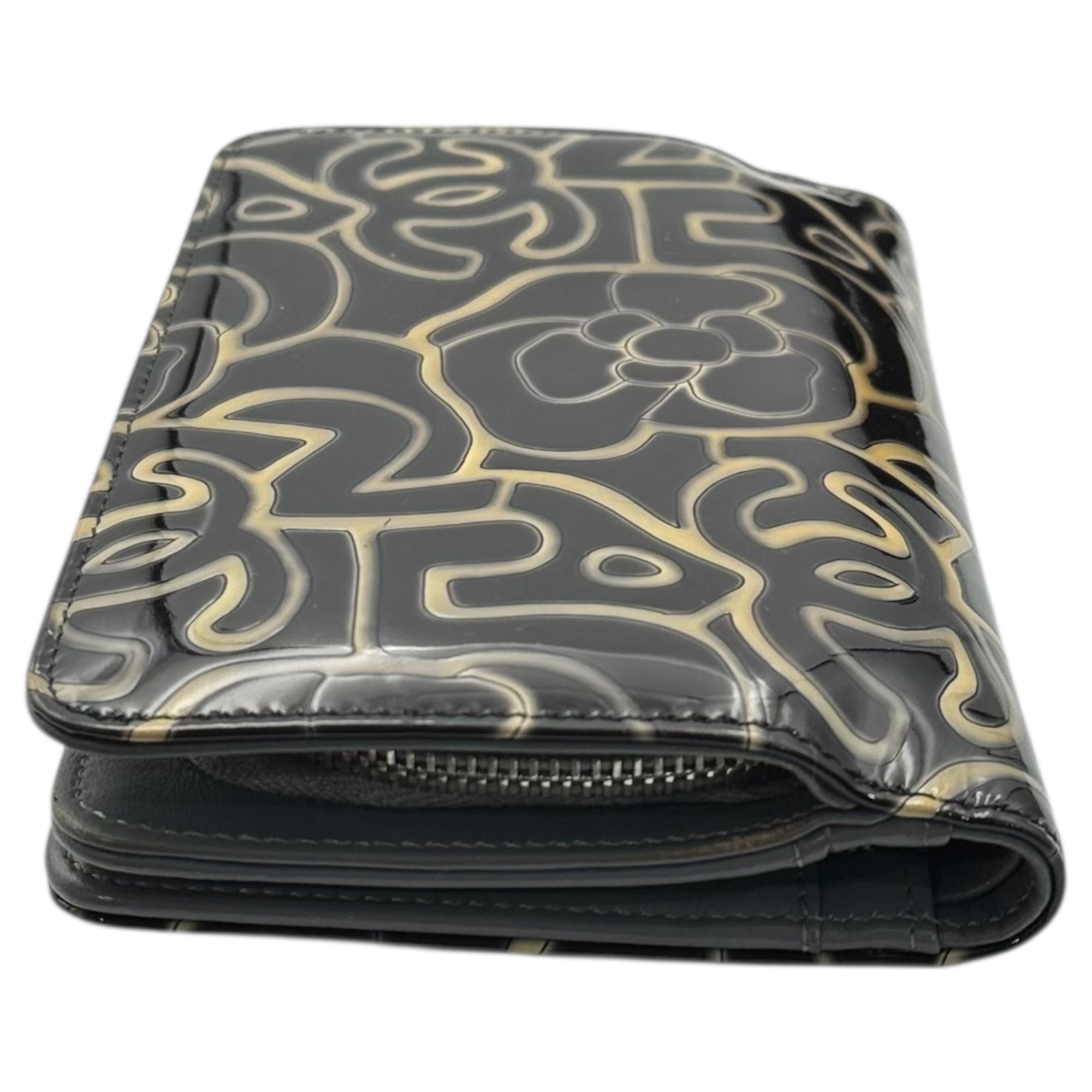 CHANEL(シャネル) Camellia Coco Mark Enamel Leather Bifold Wallet カメリア ココマーク エナメルレザー 2つ折り財布 ブラック×ベージュ