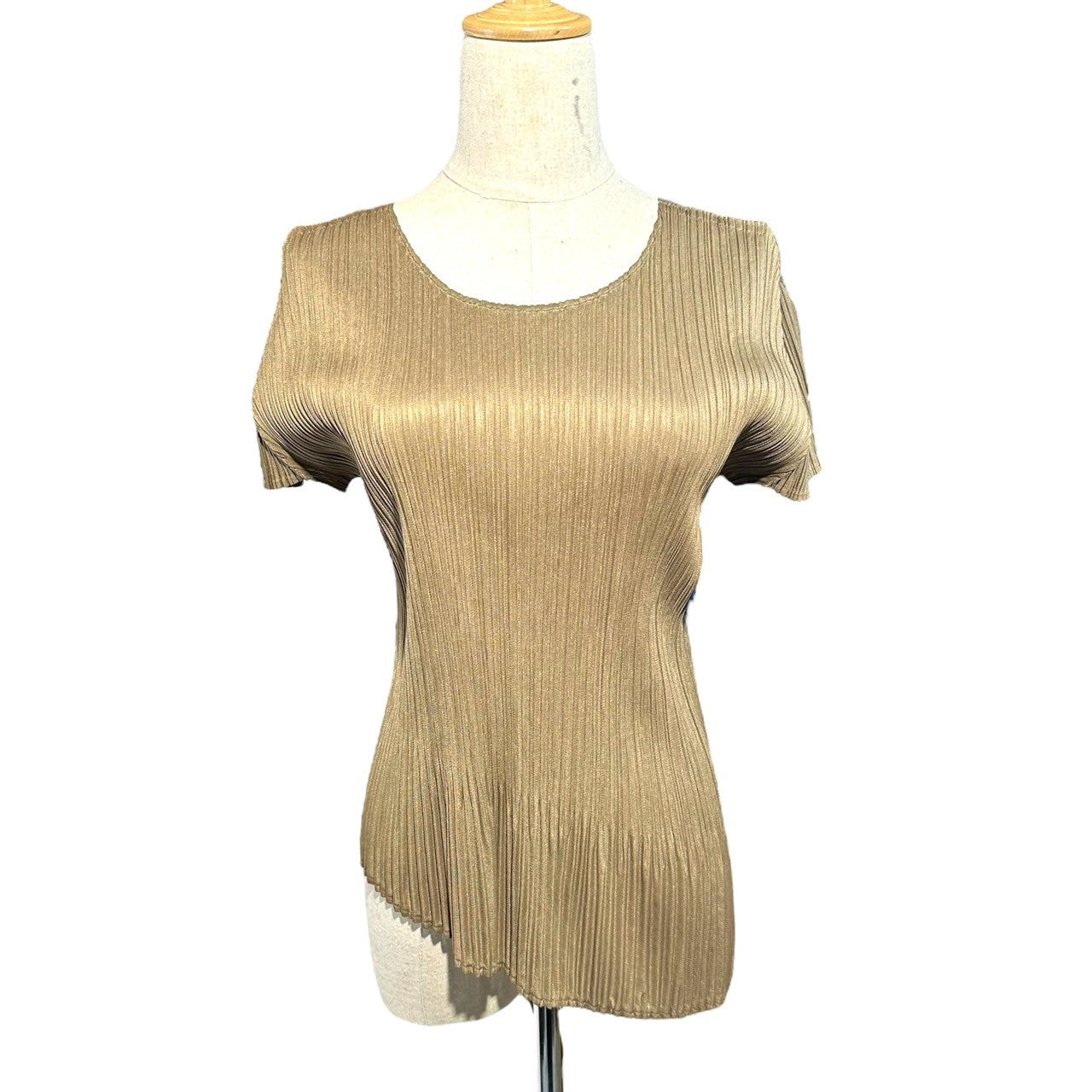 PLEATS PLEASE(プリーツプリーズ) Asymmetrical Pleats Pullover Cut and Sewn アシンメトリー プリーツ プルオーバー カットソー PP51-JK862 3(L程度) カーキ