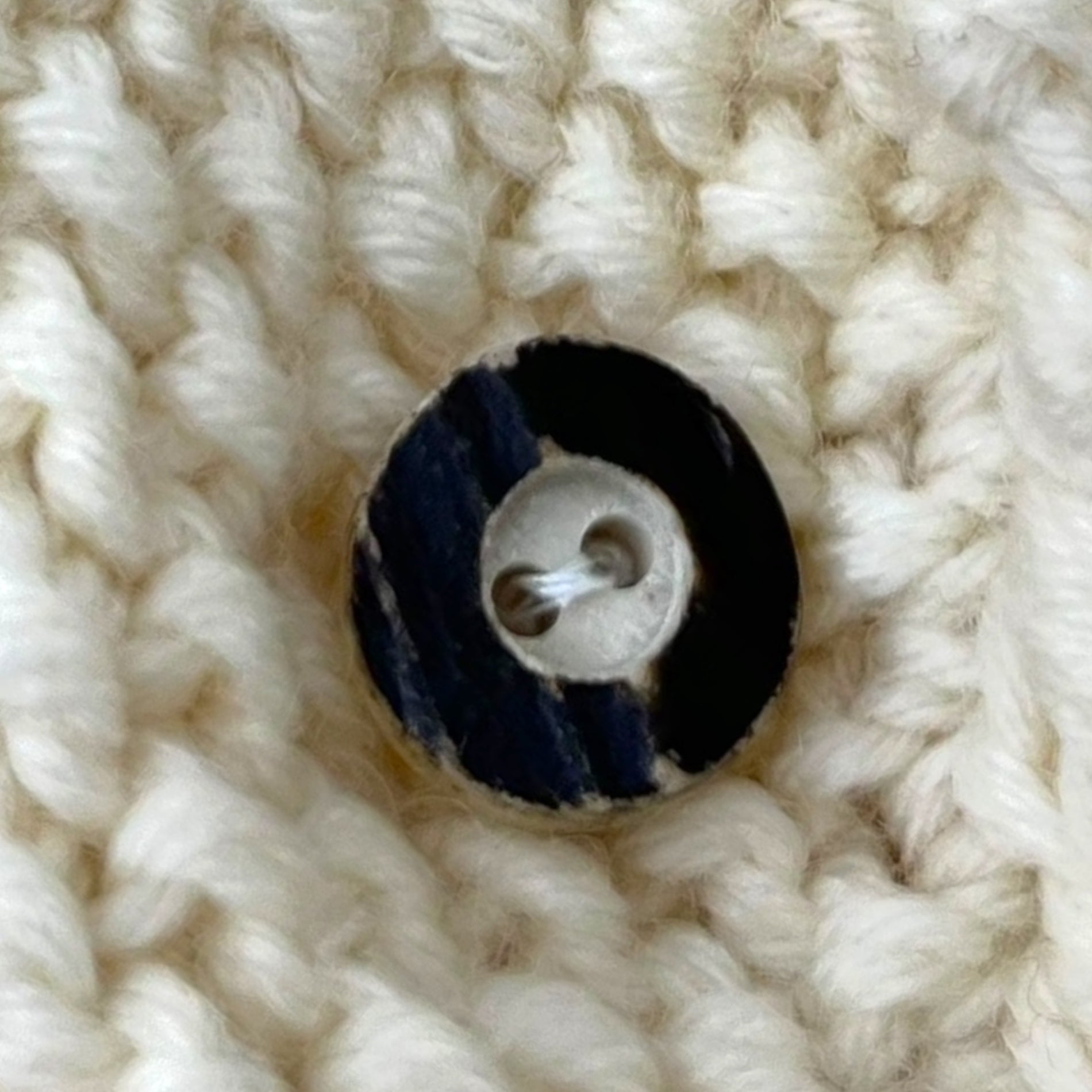VINTAGE(ヴィンテージ) 80's~ popcorn knit ポップコーンアランニット 木ボタン FREE / 多少のほつれ有 ホワイト