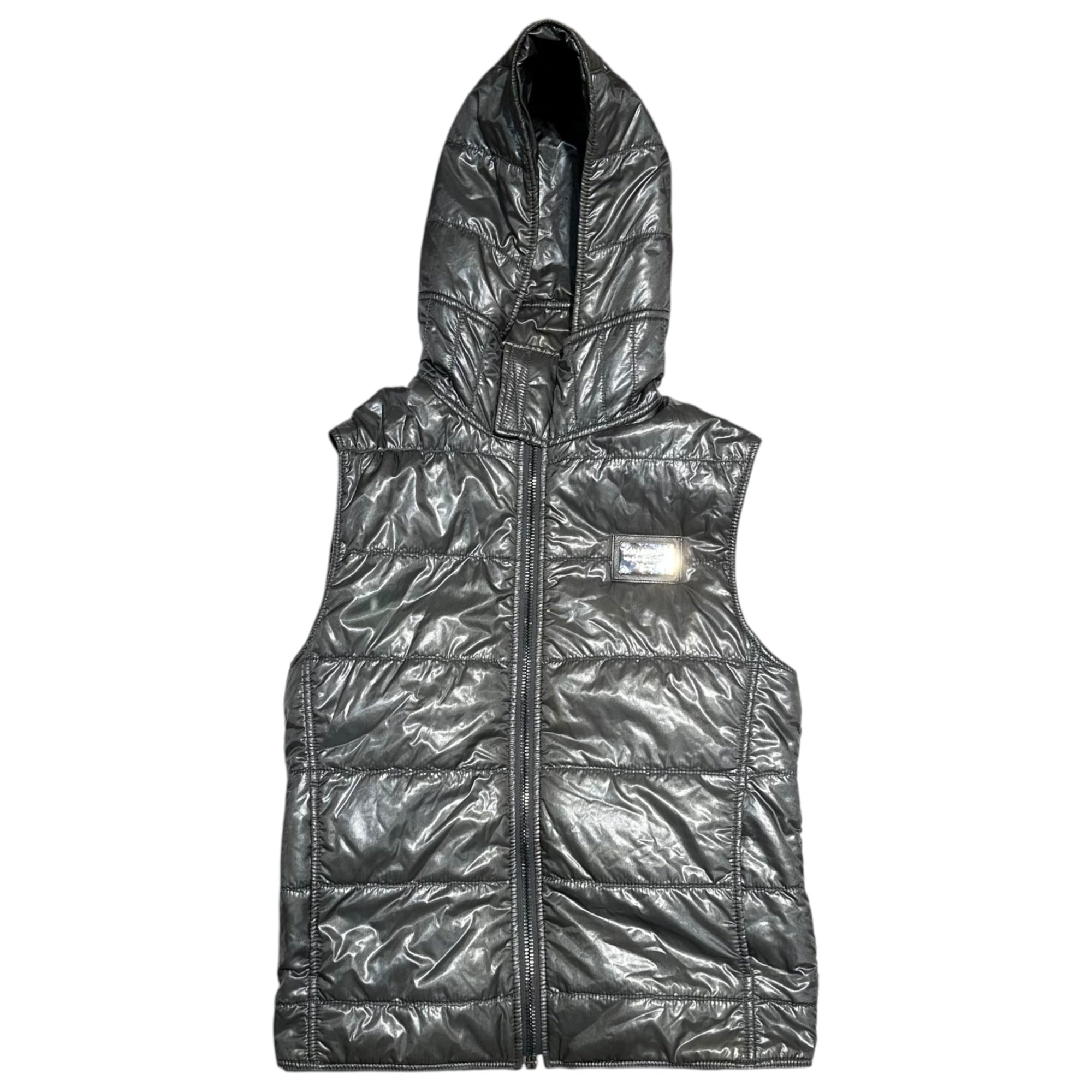DOLCE&GABBANA(ドルチェ&ガッバーナドルガバ) Logo plate padded hooded vest ロゴプレート 中綿 フーデッド ベスト G7146T/FUMN6 46(S) カーキ