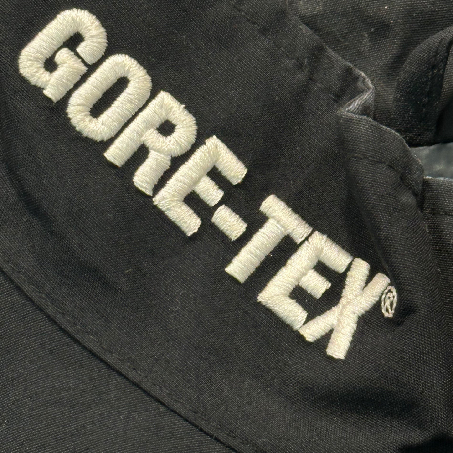 SUPREME(シュプリーム) 19SS GORE-TEX Court Jacket ゴアテックス コート ジャケット  S ブラック ロゴ ナイロン トラック