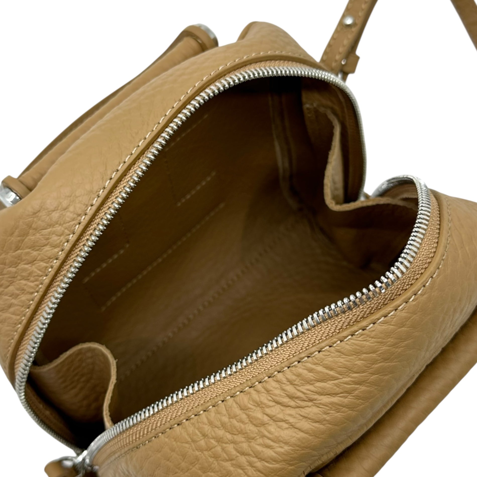 IACUCCI(イアクッチ) 「CUPOLA」 ALCE Leather 2-Way Shoulder Bag クーポラ アルチェ レザー 2ウェイ ショルダー バッグ IAC1042412A0001 FREE キャメルブラウン
