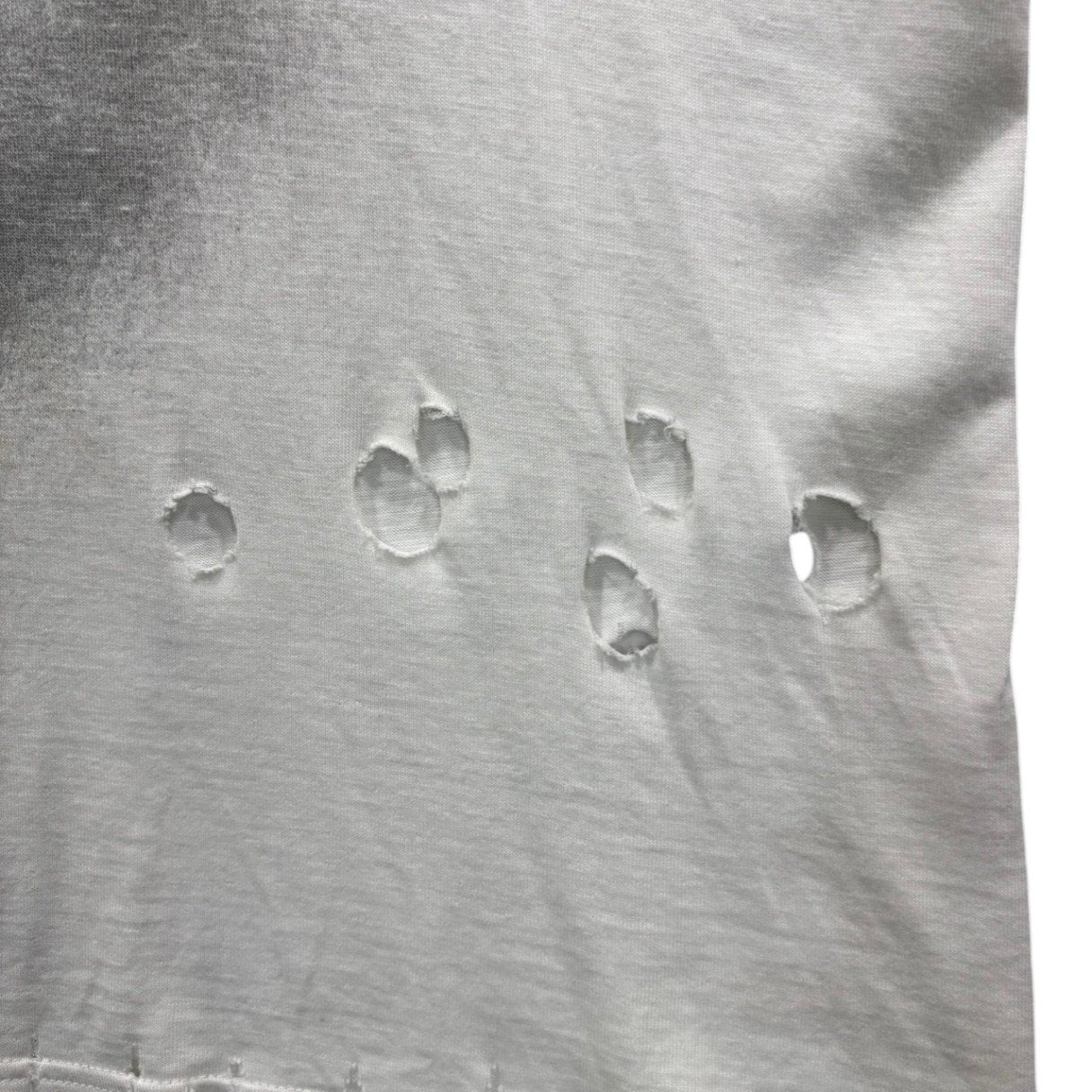 NUMBER (N)INE(ナンバーナイン) 02SS Modern Age Oval-Cut V-Neck T-Shirt with Heavy Distressed Finish 02SS モダンエイジ期 オーバル加工 Vネック Tシャツ ハードダメージ加工 3(M) ホワイト×ブラック アーカイブ