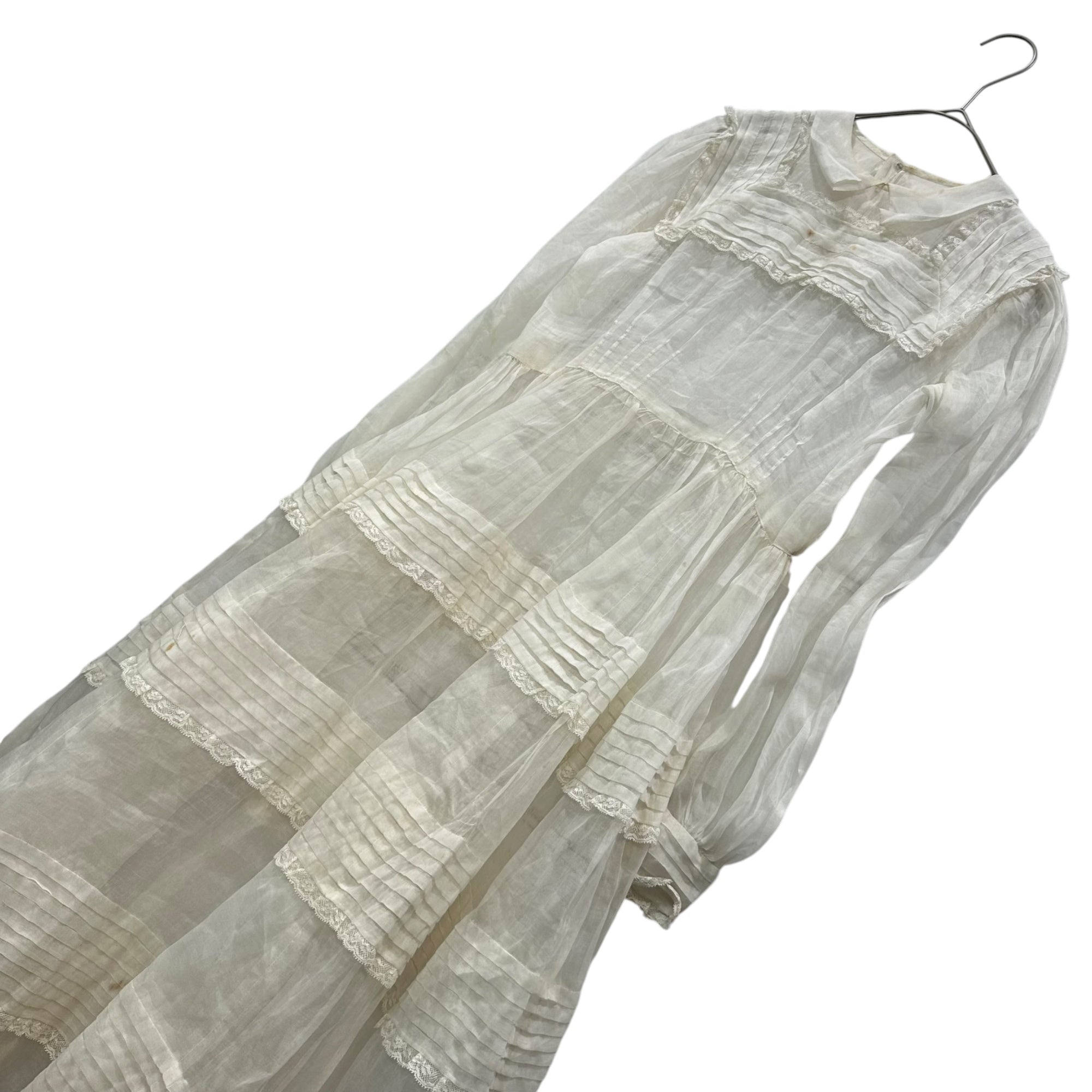 Euro antique(ヨーロッパアンティーク) about 1900's~ organza lace decoratedwith collar dress 20世紀初頭頃のレース装飾オーガンザドレス 表記無し(S程度) ベージュ