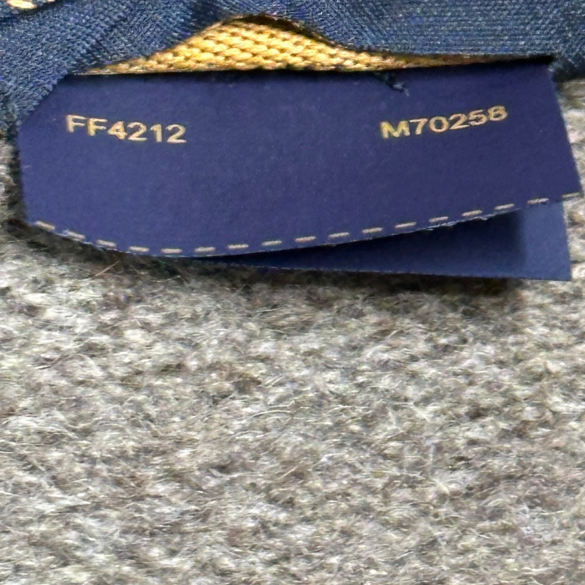 LOUIS VUITTON(ルイヴィトン) Echarpe Monogram Gradient Scarf エシャルプ モノグラム グラディエント マフラー M70258 ブラウン FF4212 2023年購入品 カシミア50％ ウール50％