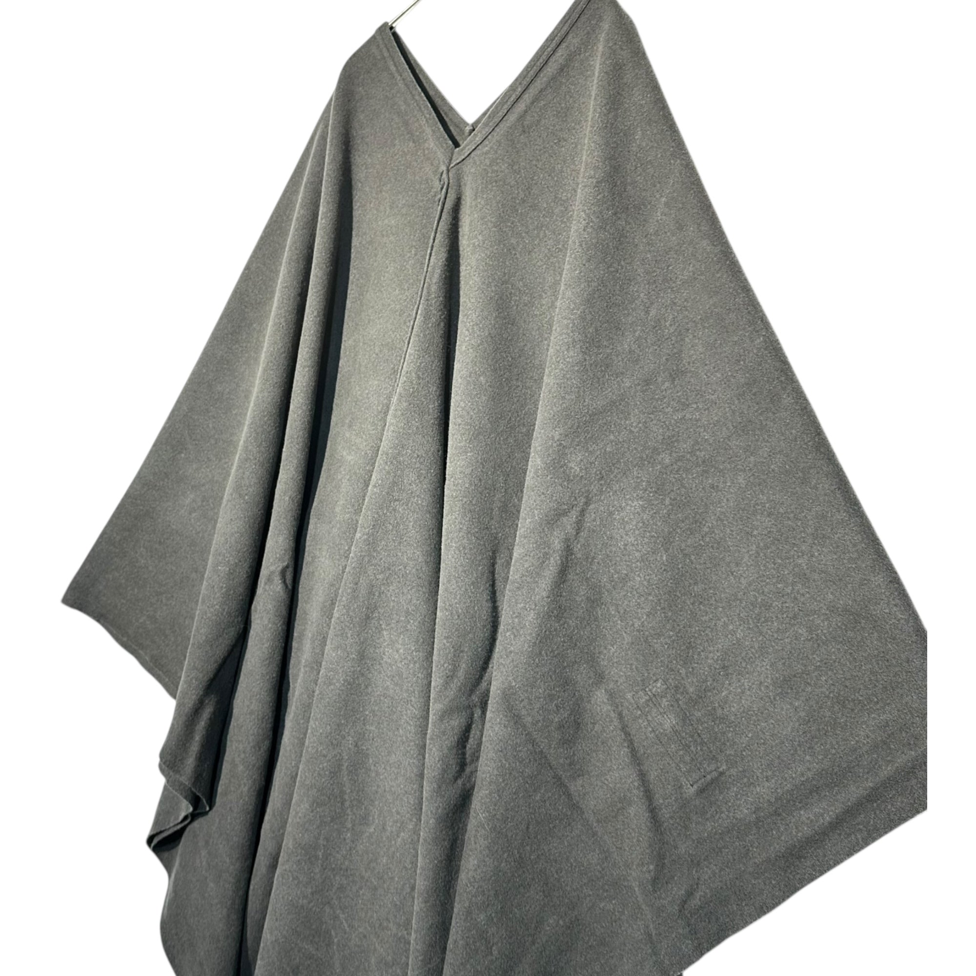 ISSEY MIYAKE(イッセイミヤケ) Wild Stitch Wide Wool Poncho Cape ワイルドステッチ ワイド ウール ポンチョ マント ME33AD014 FREE チャコールグレー