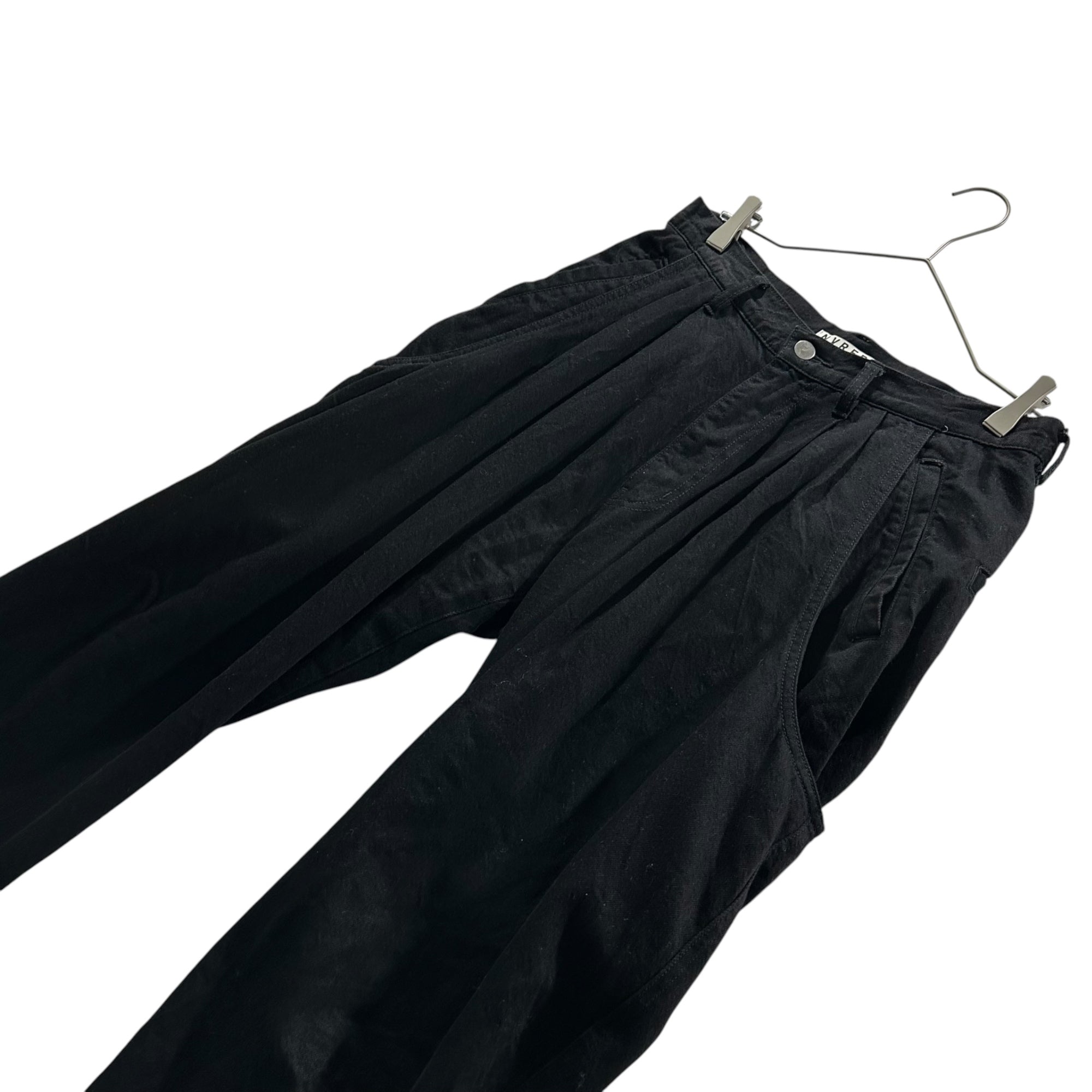 NVRFRGT(ネヴァーフォーゲット) STUDIOUS 別注 CURVED LEG UTILITY TROUSERS カーブド レッグ ユーティリティ パンツ EXST252P02 1 ブラック ステュディオス
