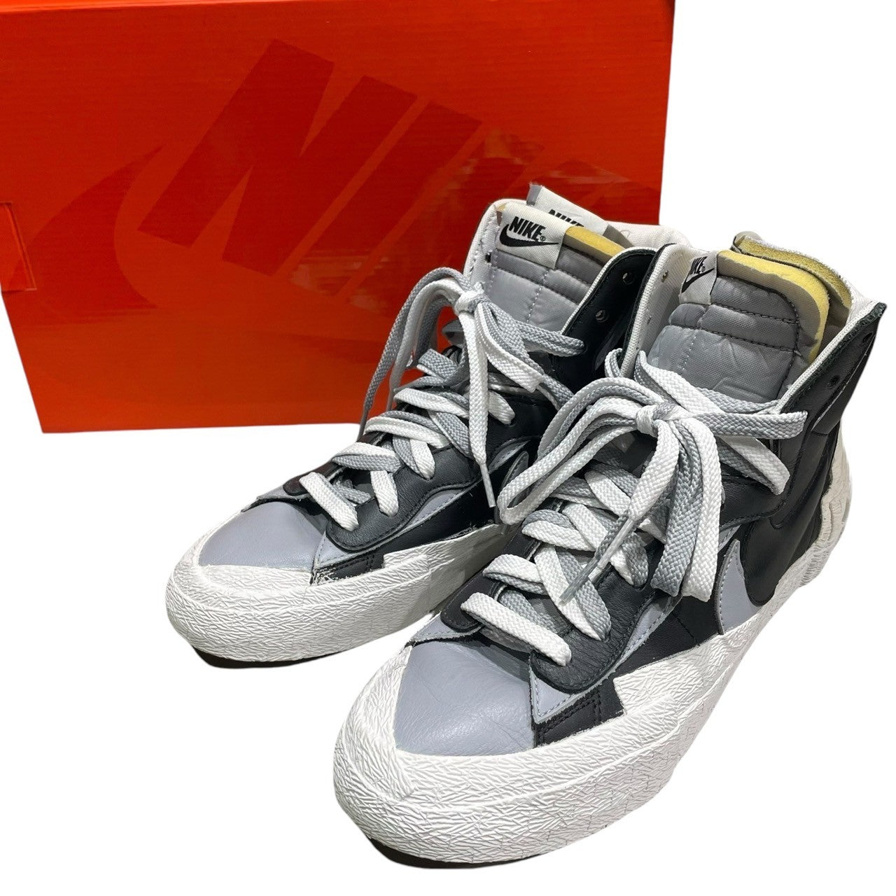 sacai × NIKE(サカイ×ナイキ) BLAZER MID "BLACK/WOLF GREY/WHITE" ブレザー ミッド スニーカー ハイカット BV0072-002 28.0cm ブラック×ホワイト