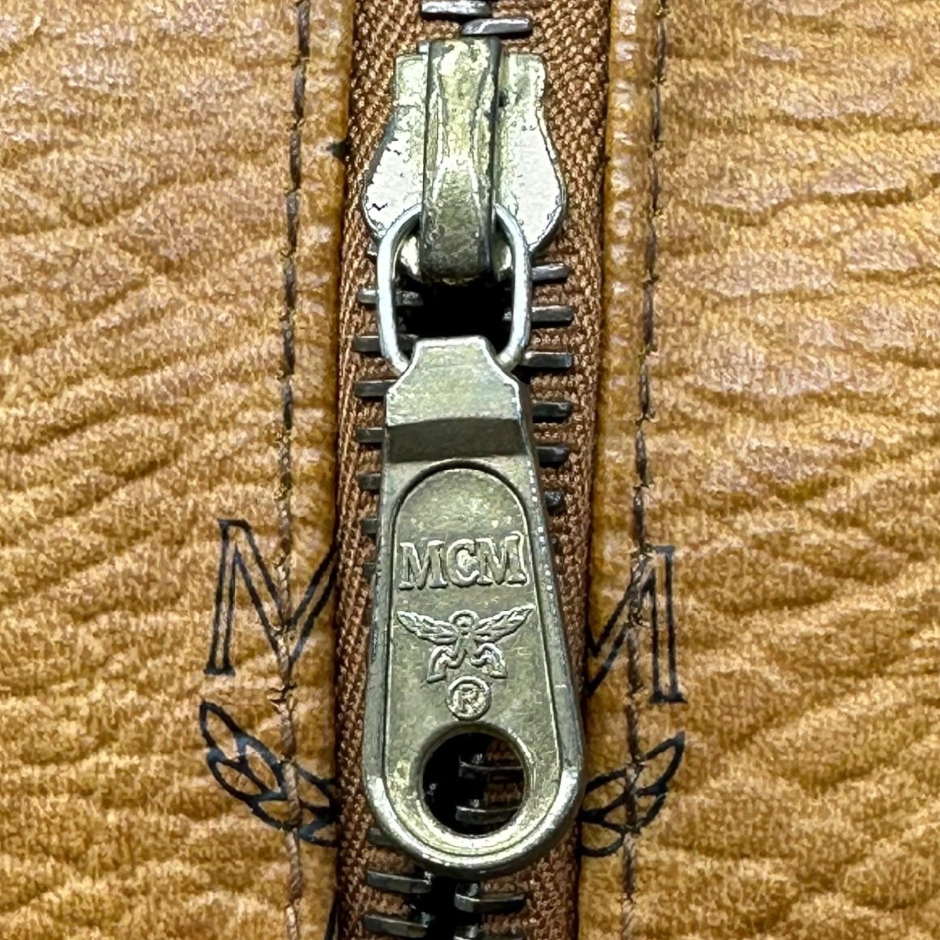 MCM(エムシーエム) Monogram Mini Boston Bag モノグラム ミニ ボストン バッグ ブラウン ハンド