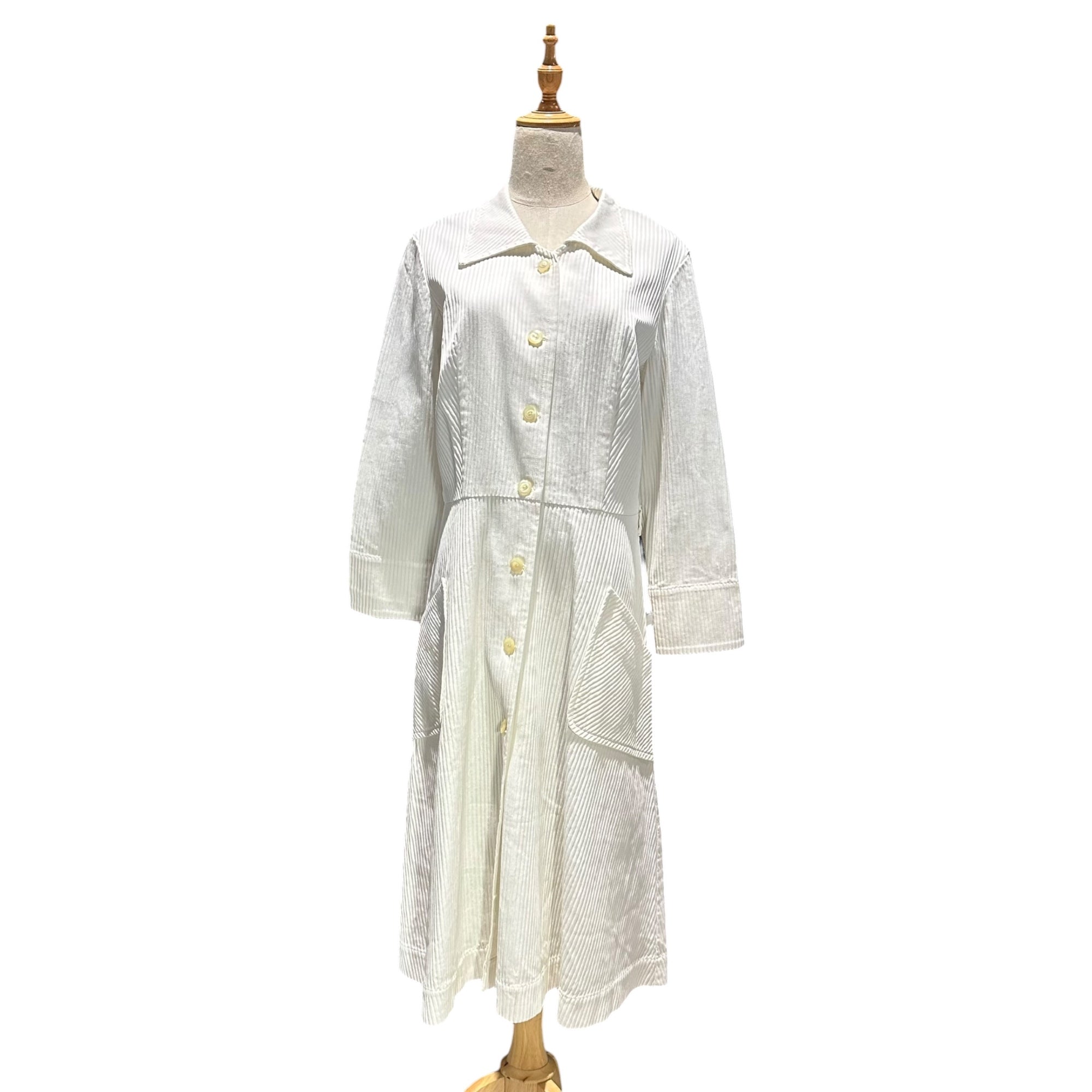 Euro vintage(ヨーロッパヴィンテージ) white thick lib long onepiece coat 大きなポケットと三角襟の羽織りのようなロングワンピース 表記無し(M~L程度) ホワイト