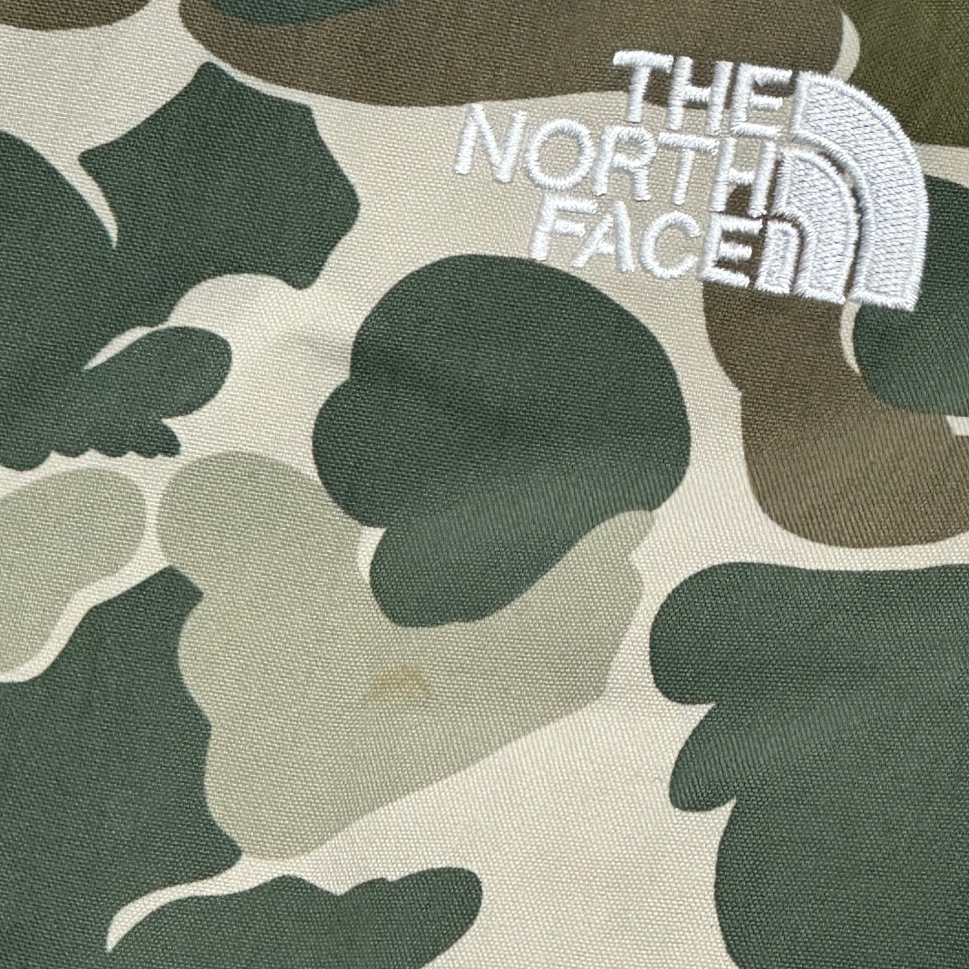 THE NORTH FACE(ノースフェイス) McMurdoParka マクマードパーカー 迷彩 ダウン タンカモ ND91310 S カーキ