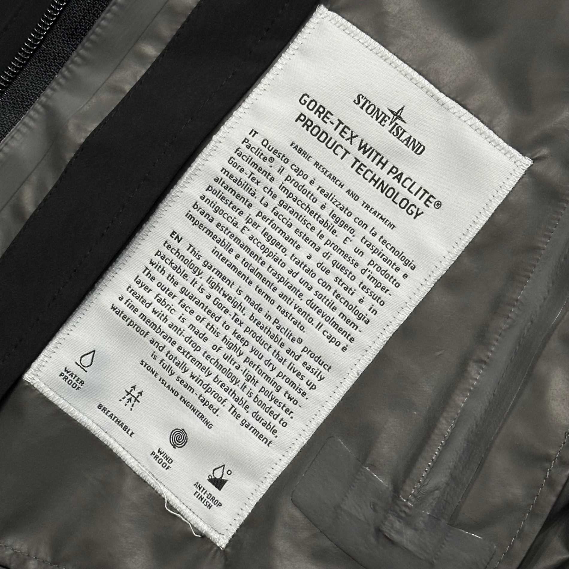 STONE ISLAND(ストーンアイランド) 20SS GORE-TEX® Hooded Zip-Up Jacket ゴアテックス フーデッド ジップアップ ジャケット 721543020 S ブラック