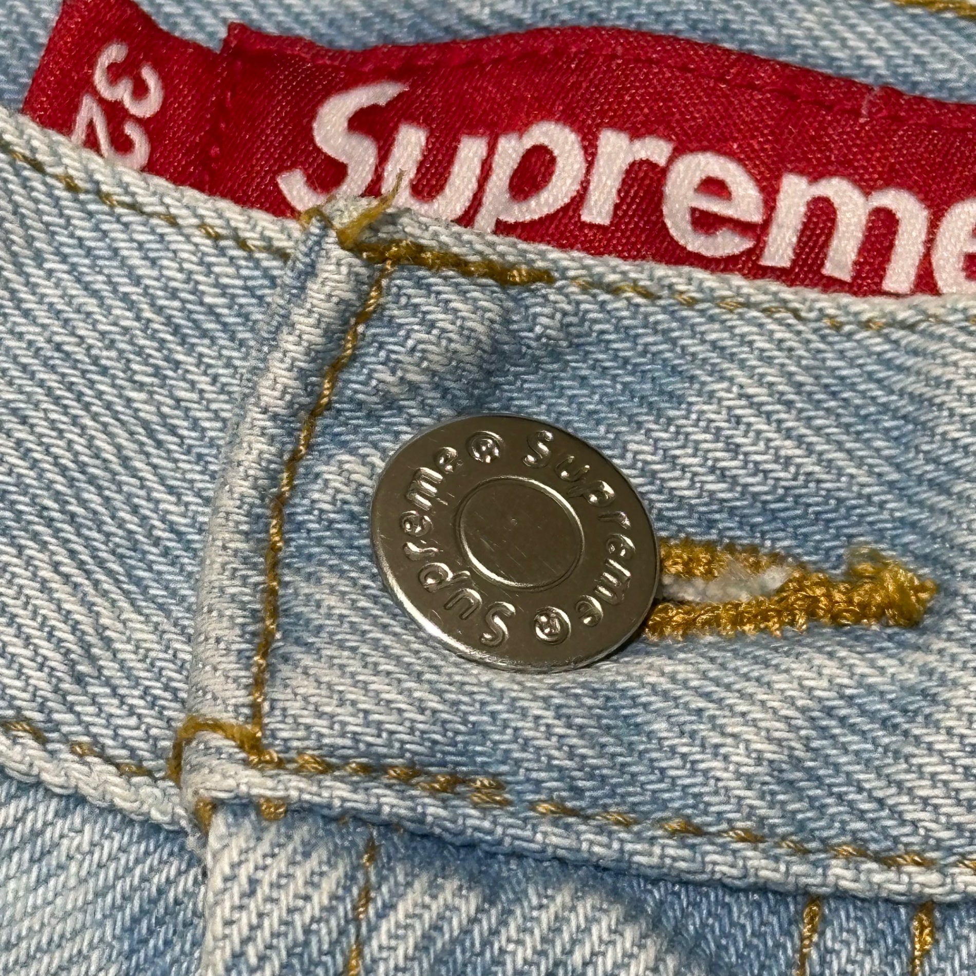 SUPREME(シュプリーム) 24AW Baggy Jean Light Washed Indigo バギー