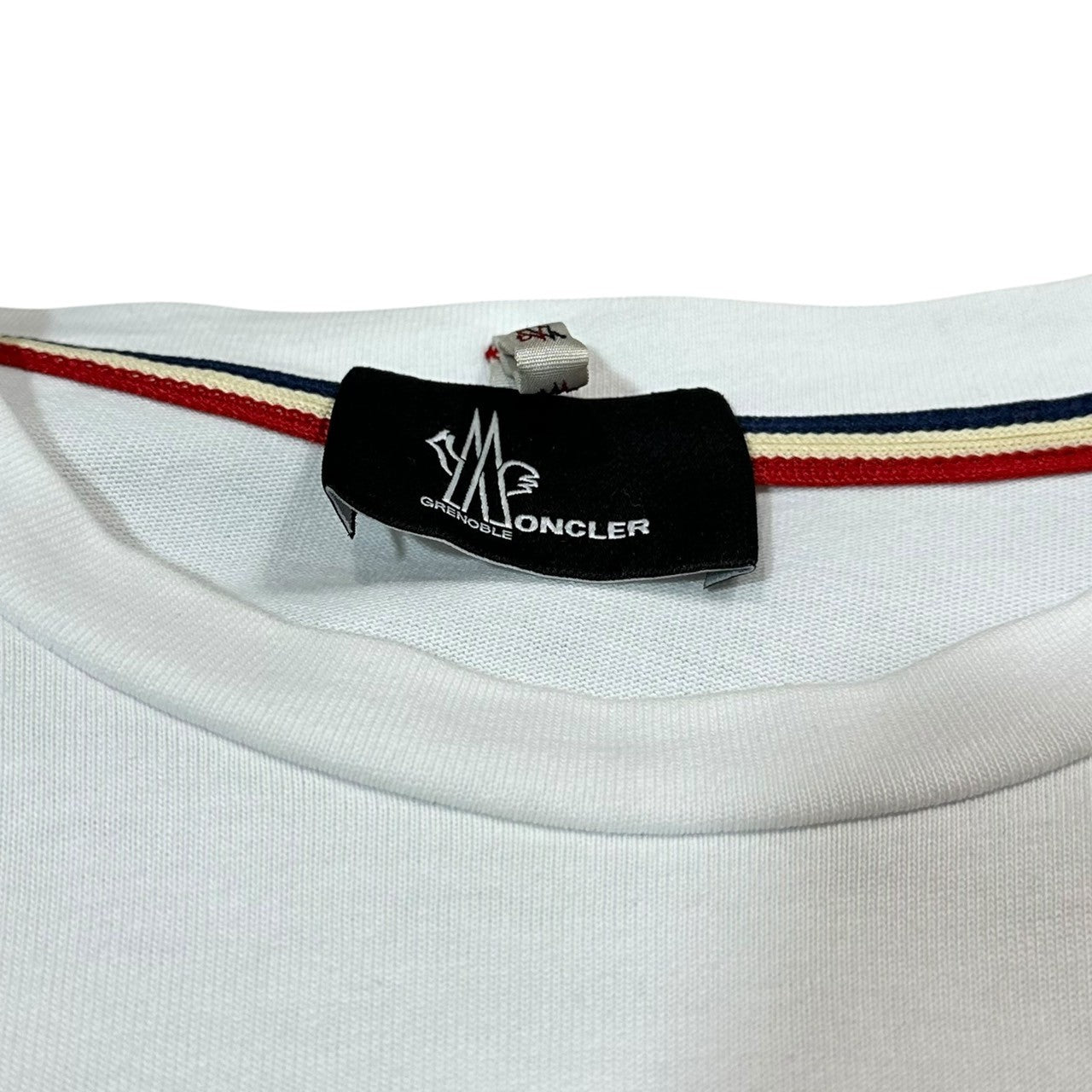MONCLER GRENOBLE(モンクレール グルノーブル) MAGLIA GIROCOLLO LOGO T-SHIRT ロゴ Tシャツ E20988051850 83927 M ホワイト×ブラック×レッド