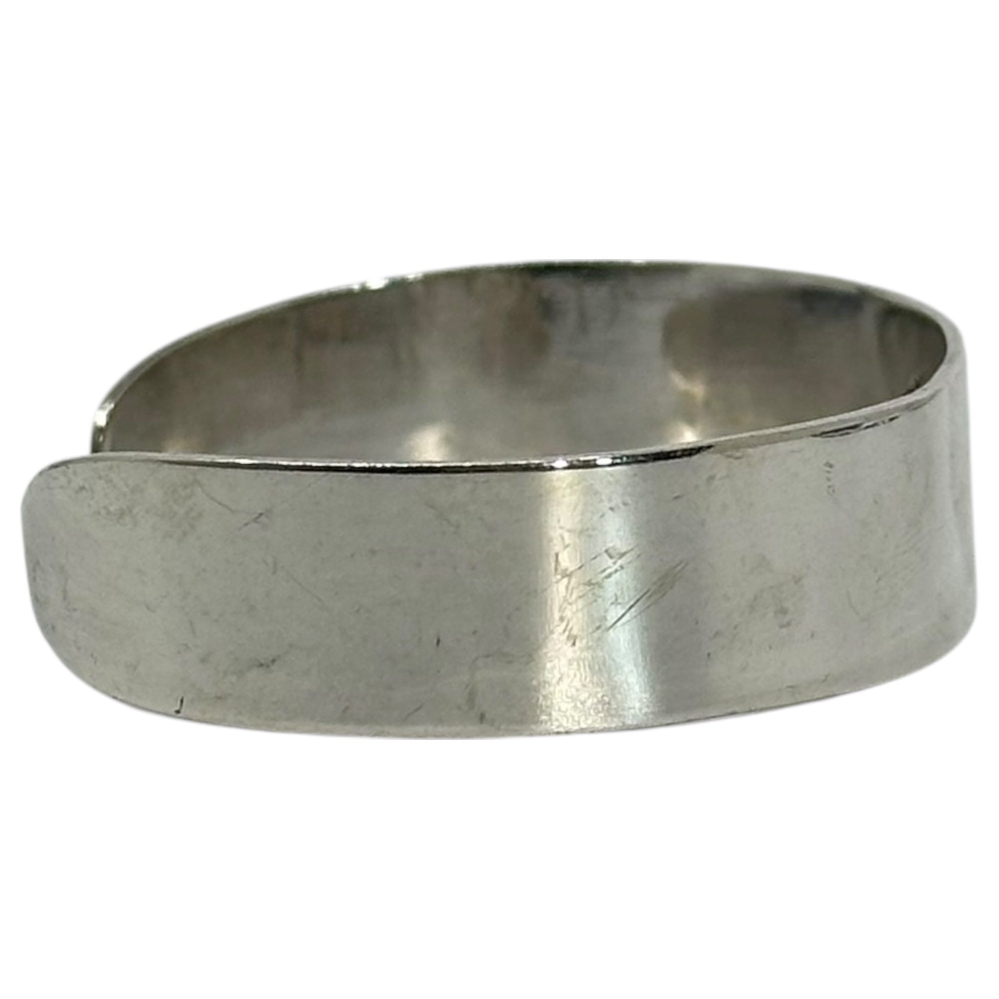 Indian Jewelry(インディアンジュエリー) "Ericka Nicolas Begay" Sterling Silver Plain Bangle ”エリッカ ニコラス ビゲイ 作” 平内ち バングル シルバー