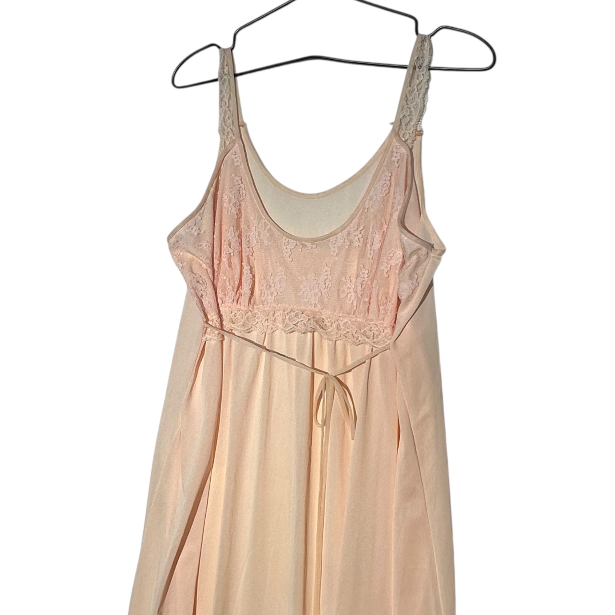 VINTAGE(ヴィンテージ) 70’s front ribbon salmon pink camisole onepiece サーモンピンクのリボンとキャミソールロング丈ワンピース 表記無し(M〜Lサイズ程度) ピンク