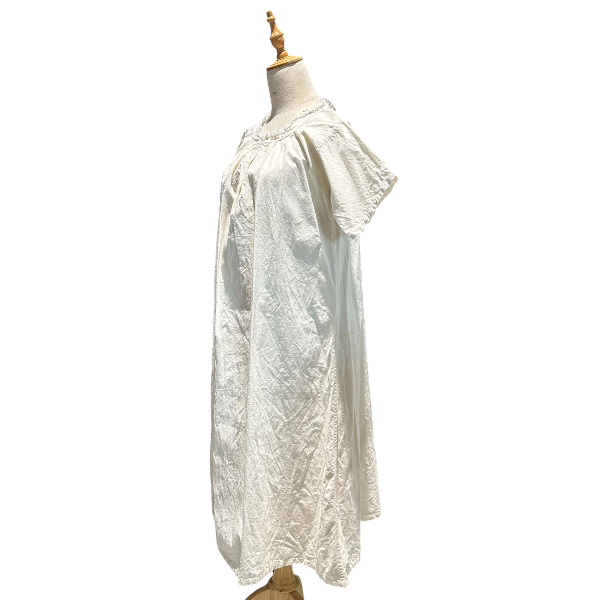 Euro antique(ヨーロッパアンティーク) 1920's~ thick cotton beige mini lace decorated onepiece 厚めコットンのミニレース装飾付きワンピース 表記無し(M~L程度) ベージュ