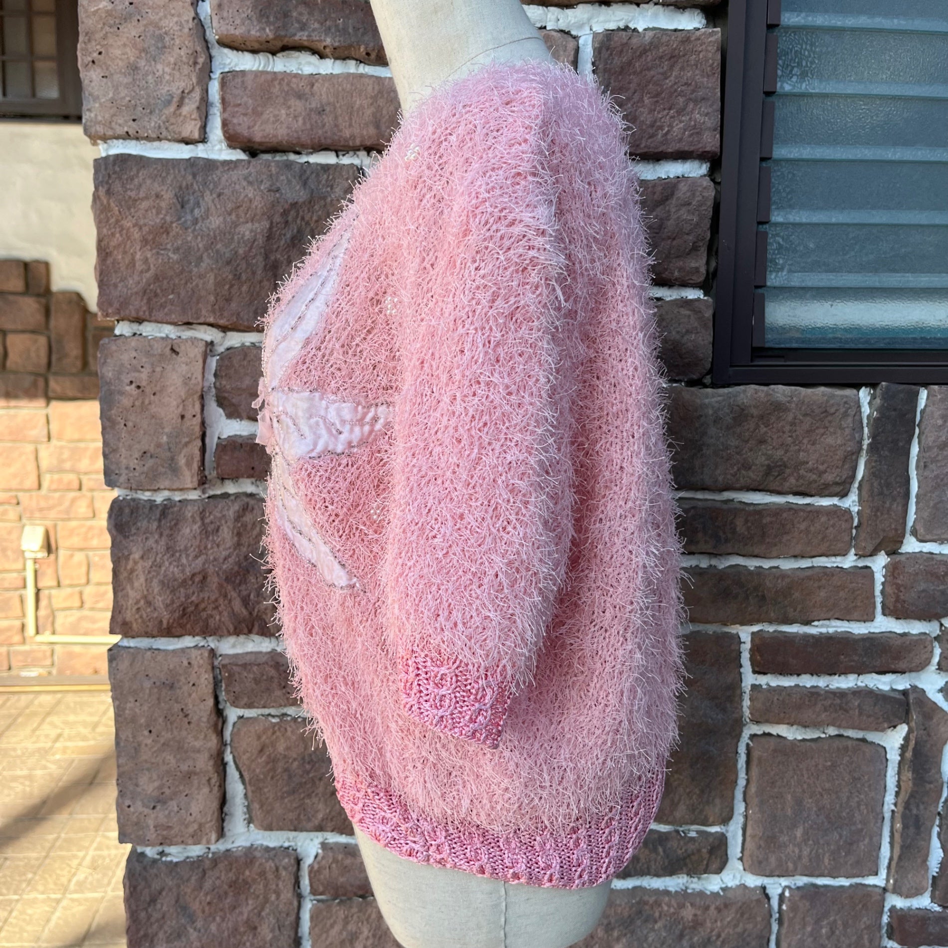 Euro vintage(ヨーロッパヴィンテージ) 70's~light pale pink fancy yarn knit half sleeve top スパンコール刺繍とファンシーヤーンのスプリングニット Lサイズ程度/前身頃に若干のシミ有 ピンク