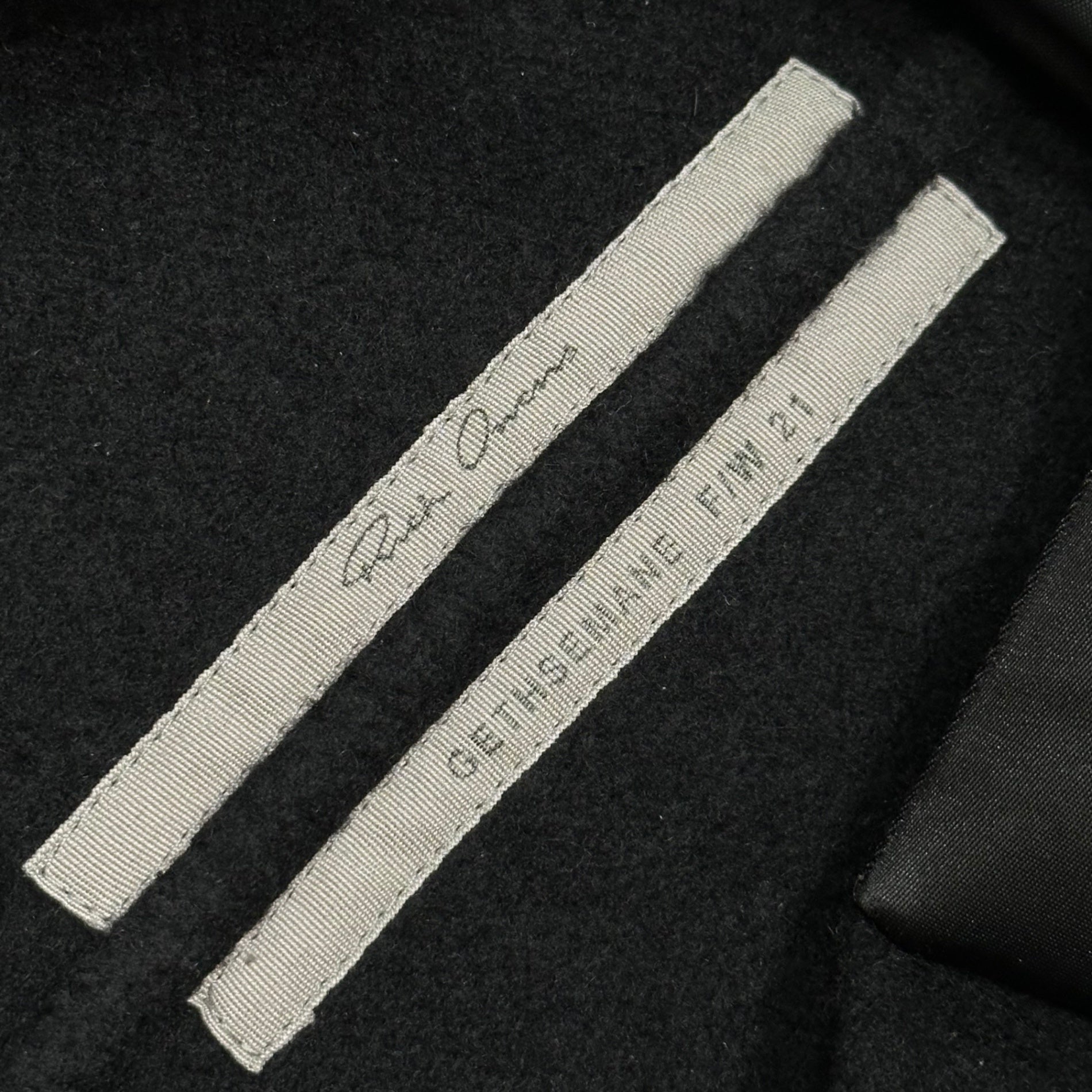 Rick Owens(リックオウエンス) 22SS ”FOGACHINE” GIRDERED CAPE SHORT ガーダード ケープ ショート コート RO02A7964 40 ブラック ポンチョ ジャケット カシミア