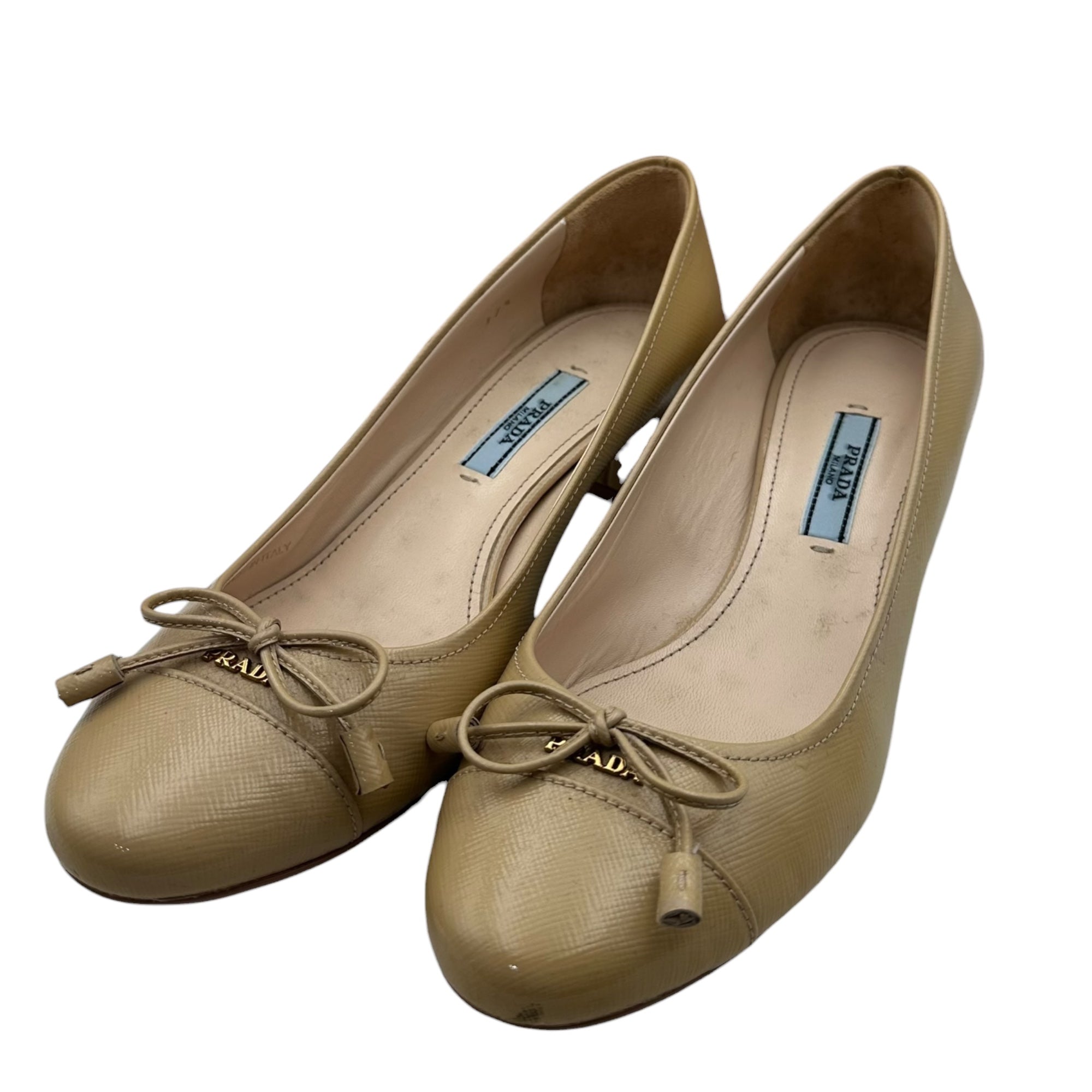 PRADA(プラダ) Patent Saffiano Leather Pumps パテント サフィアーノレザー パンプス 37 1/2 ベージュ