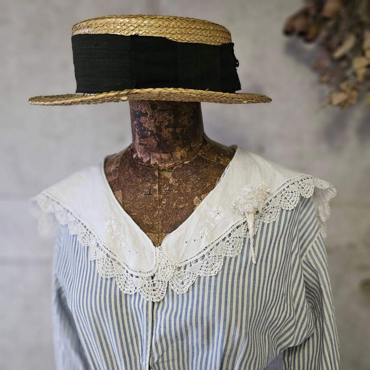 Euro vintage(ヨーロッパヴィンテージ) batten lace with stich collar バテンレースと刺繍の三角つけ襟 ホワイト / 未使用に近い